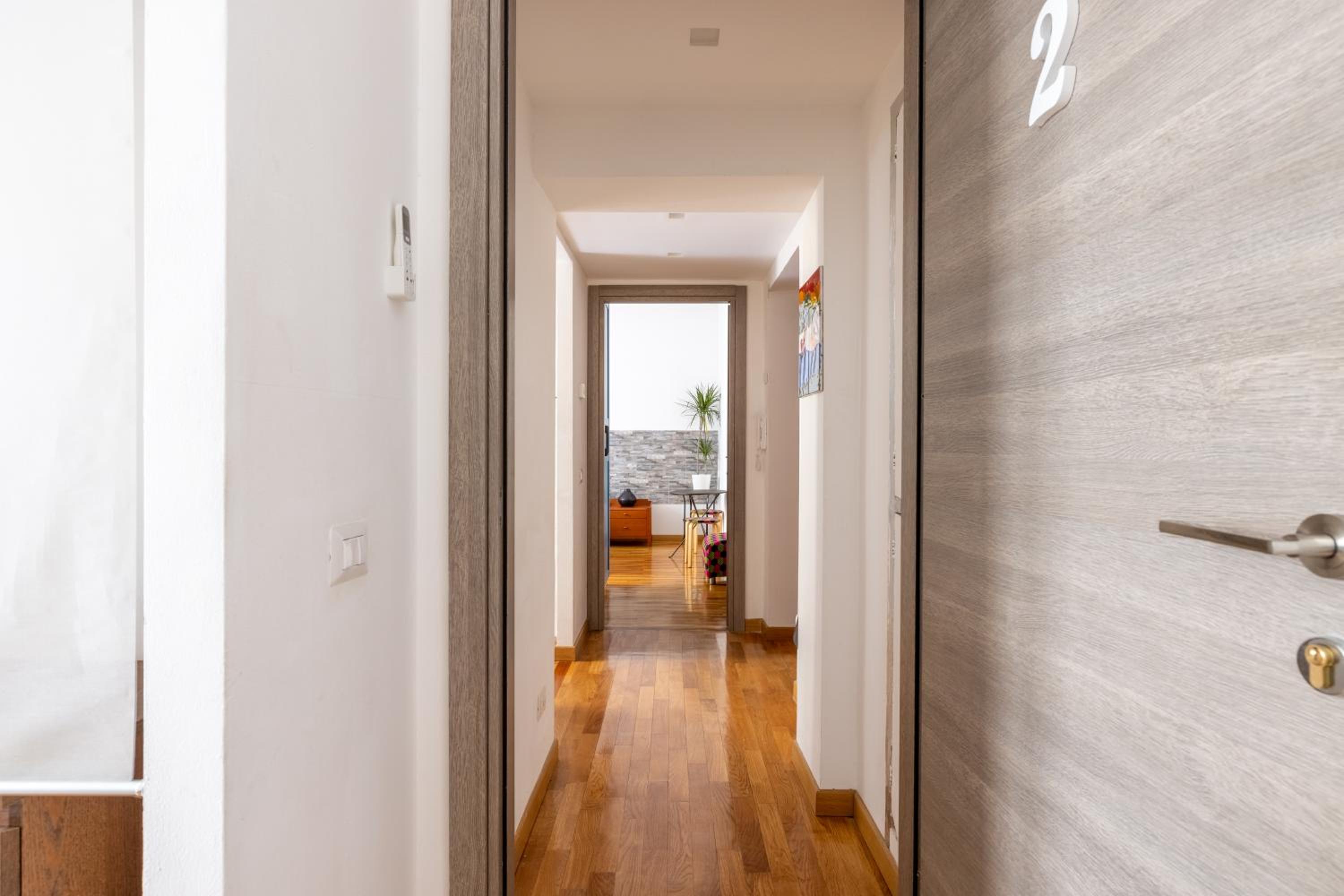 Bright Room - Private Bath - Center of Rome