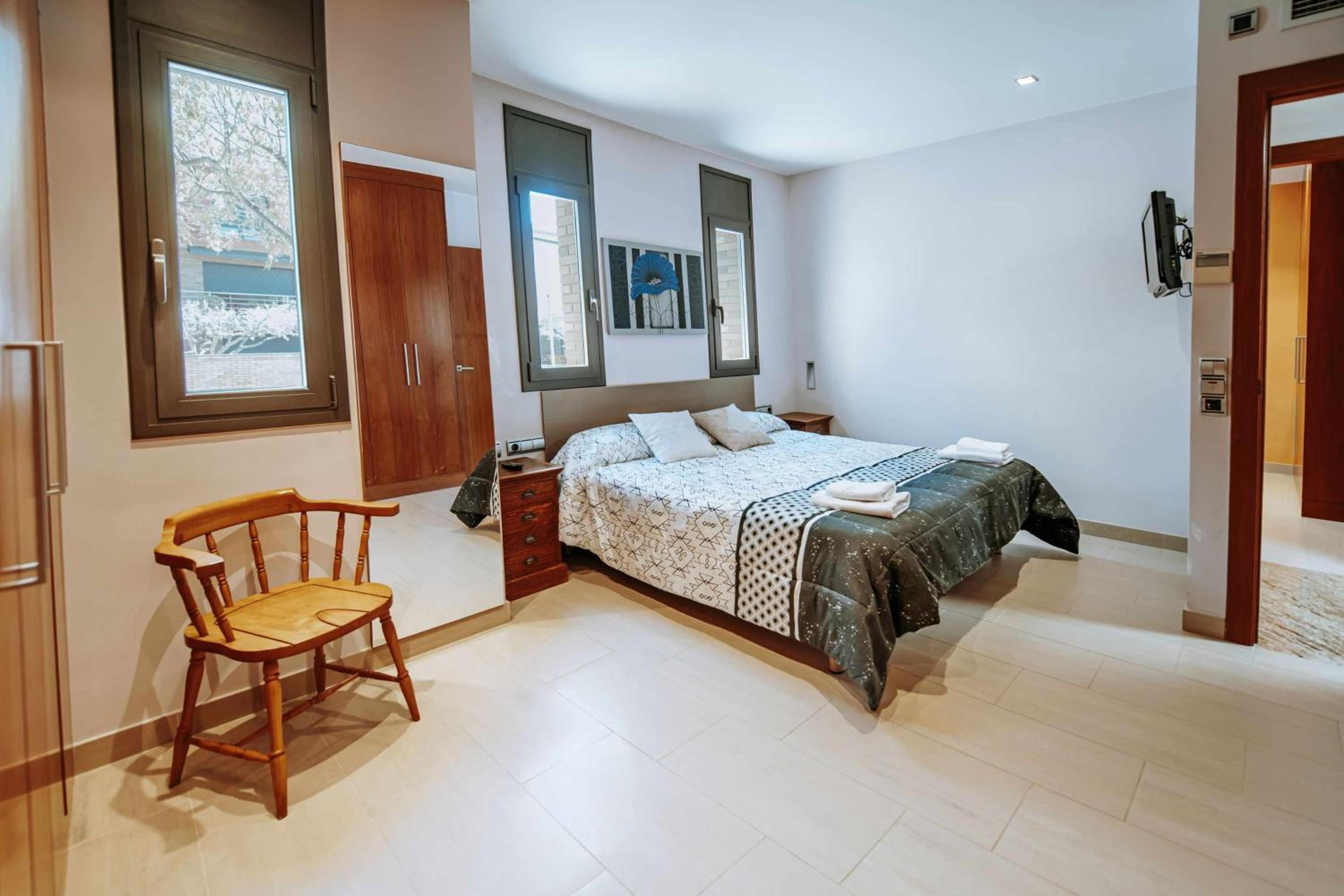 Casa La Vinya Alto Standing view 2