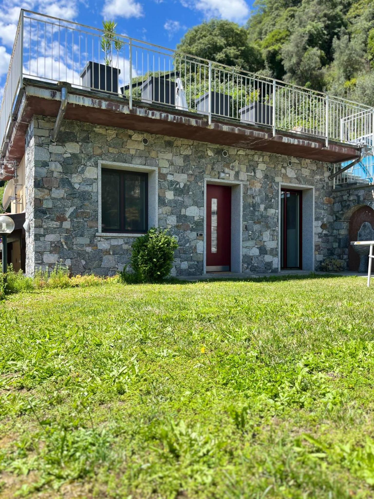 Hotel La Terrazza Sul Lago - Image 1