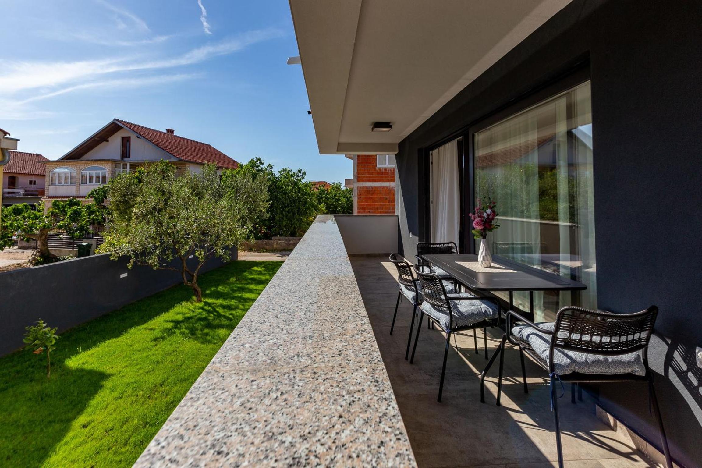 LPL Luxury Apartments