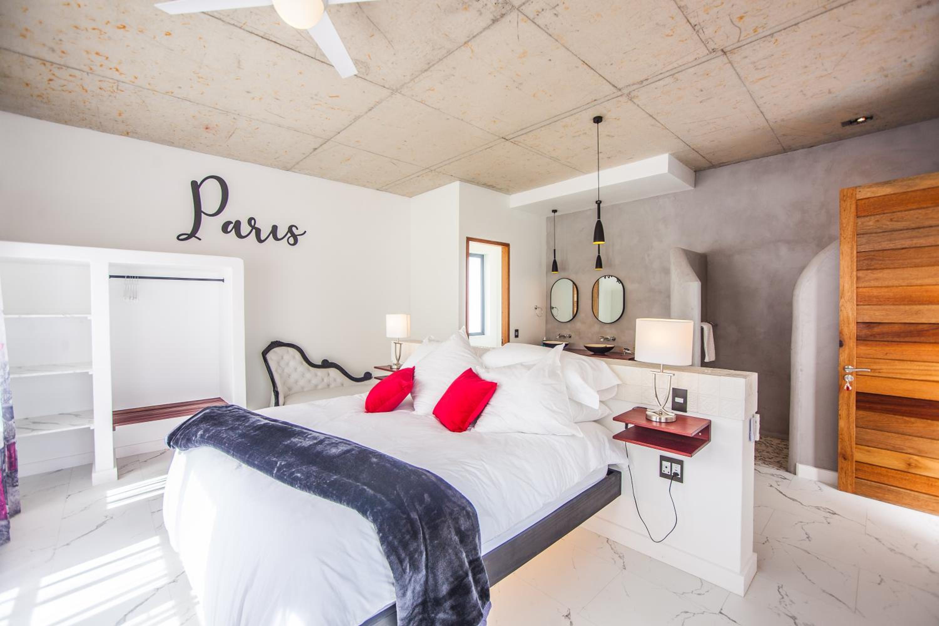 Yzerfontein Villa Fantastica - No Loadshedding view 3