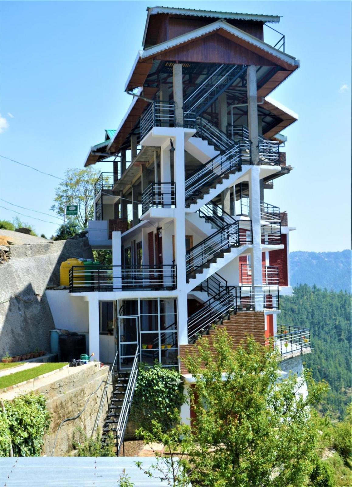 Photo 10