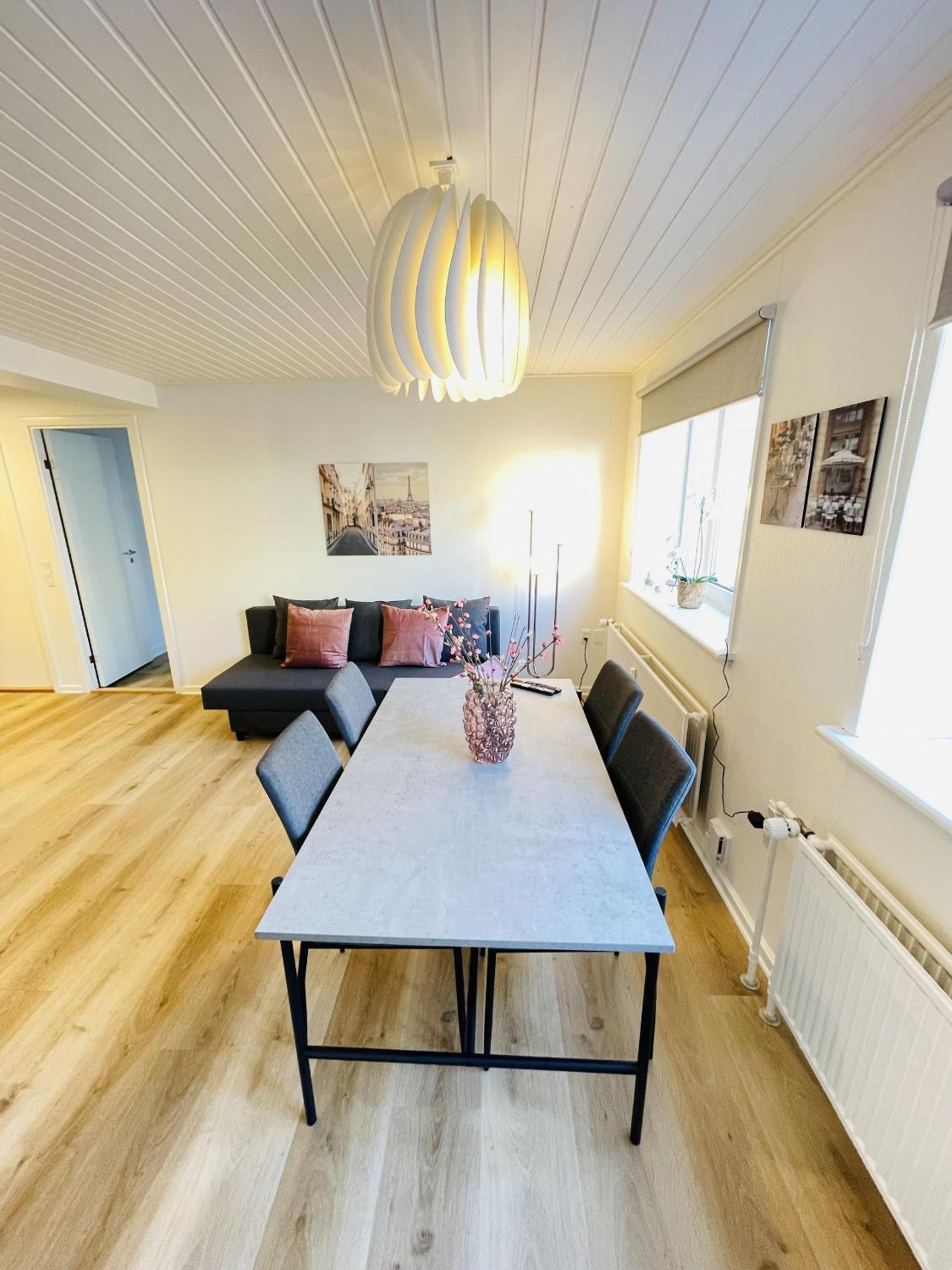 aday - Charming apartment in the pedestrian street of Frederikshavn