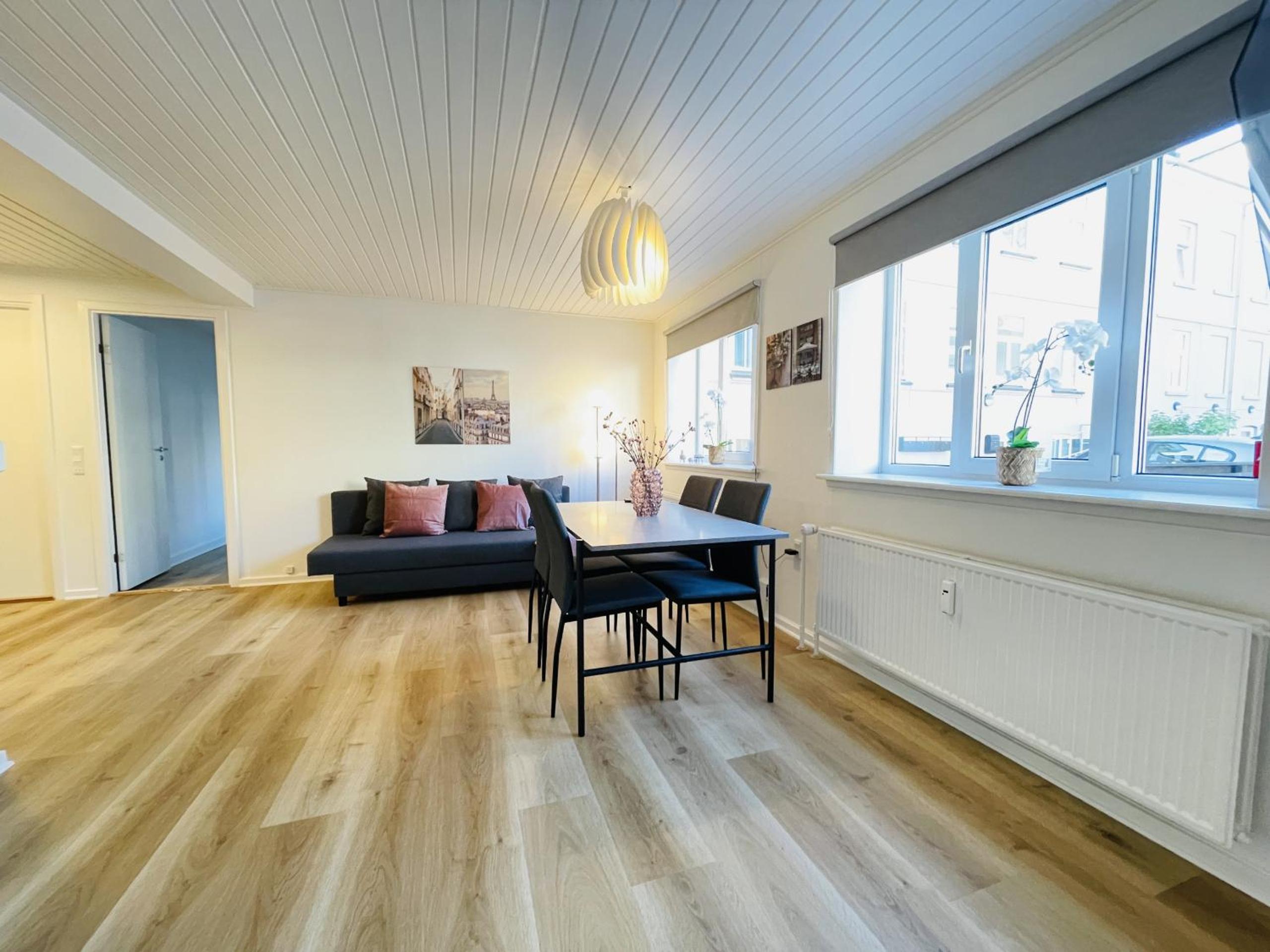 aday - Charming apartment in the pedestrian street of Frederikshavn