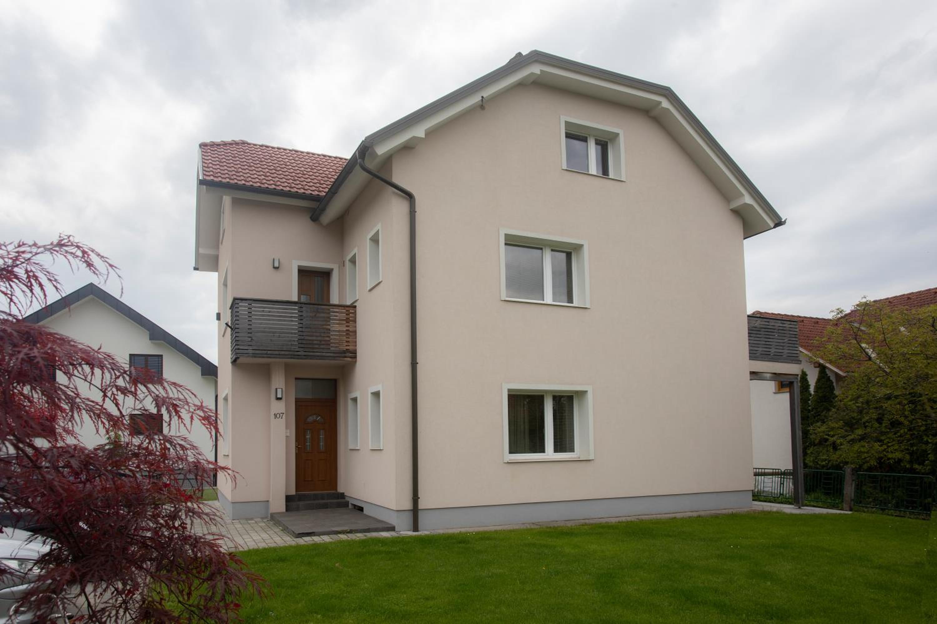Apartment Rozalija Žirovnica