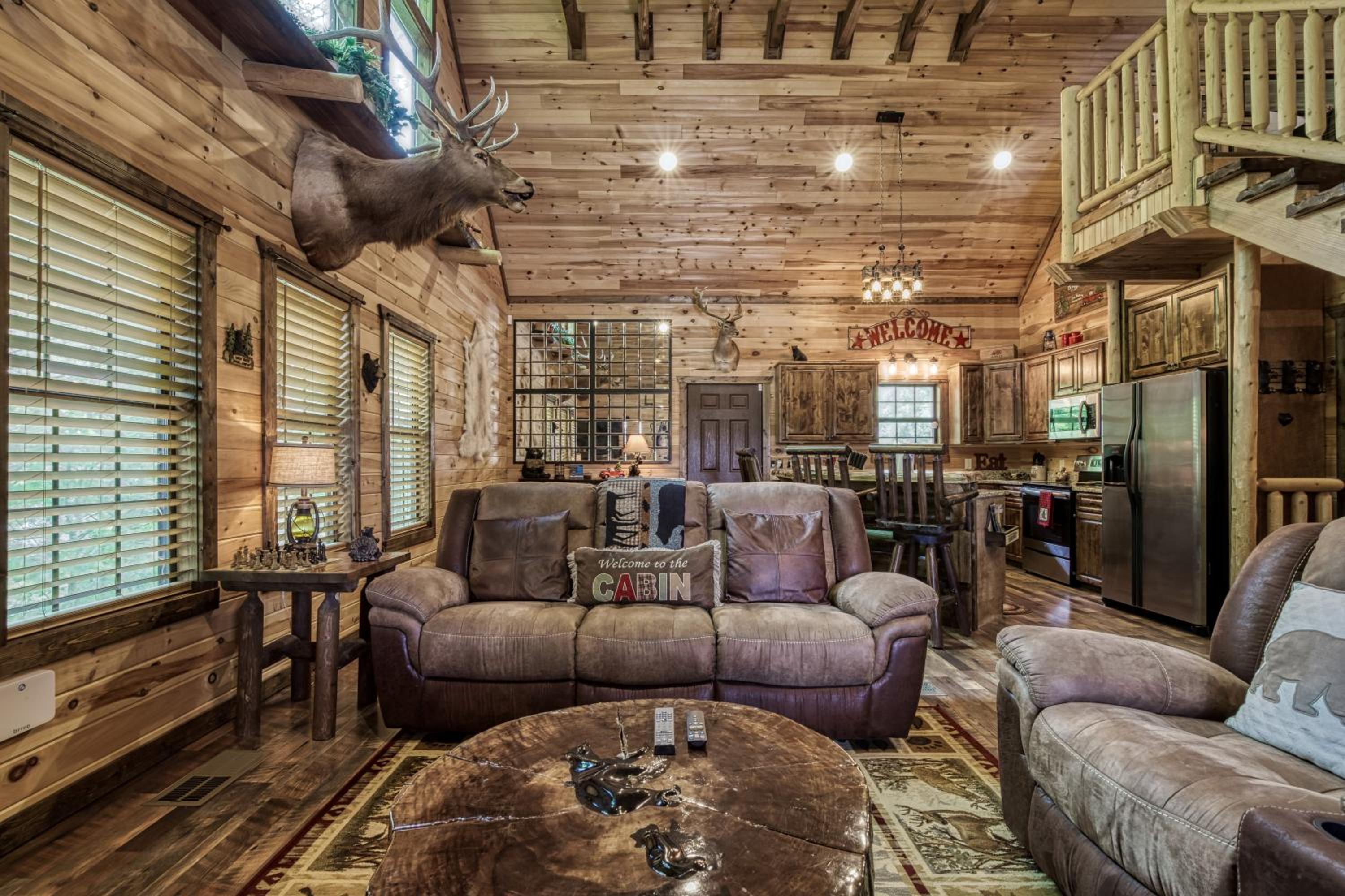 Haleywood Hollow, FREE Attraction tickets for each paid day, Arcade, WIFI!!!
