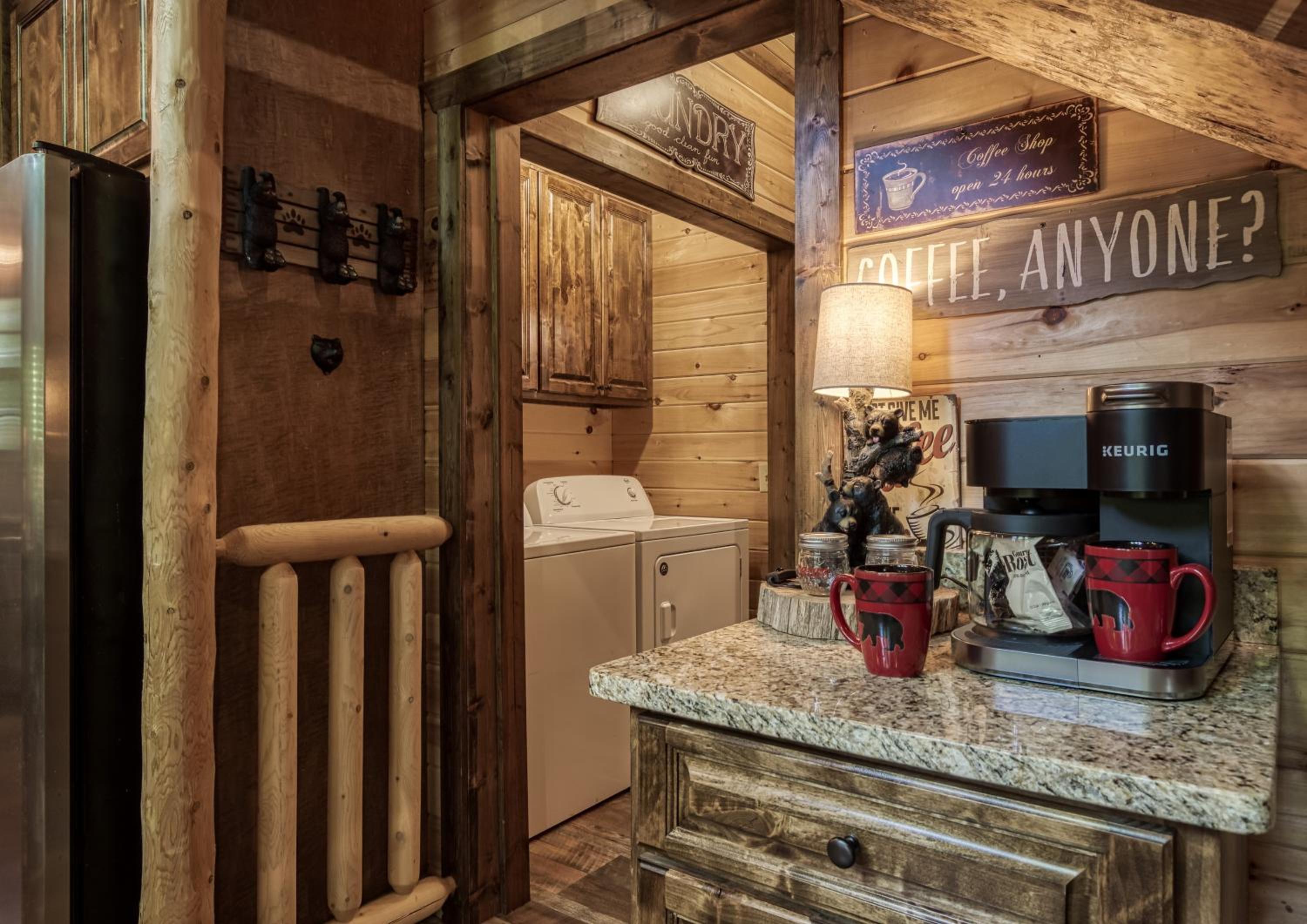 Haleywood Hollow, FREE Attraction tickets for each paid day, Arcade, WIFI!!!