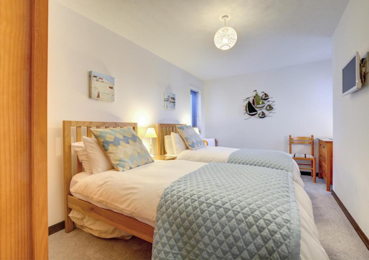 2 Bed in Padstow oc-p00385
