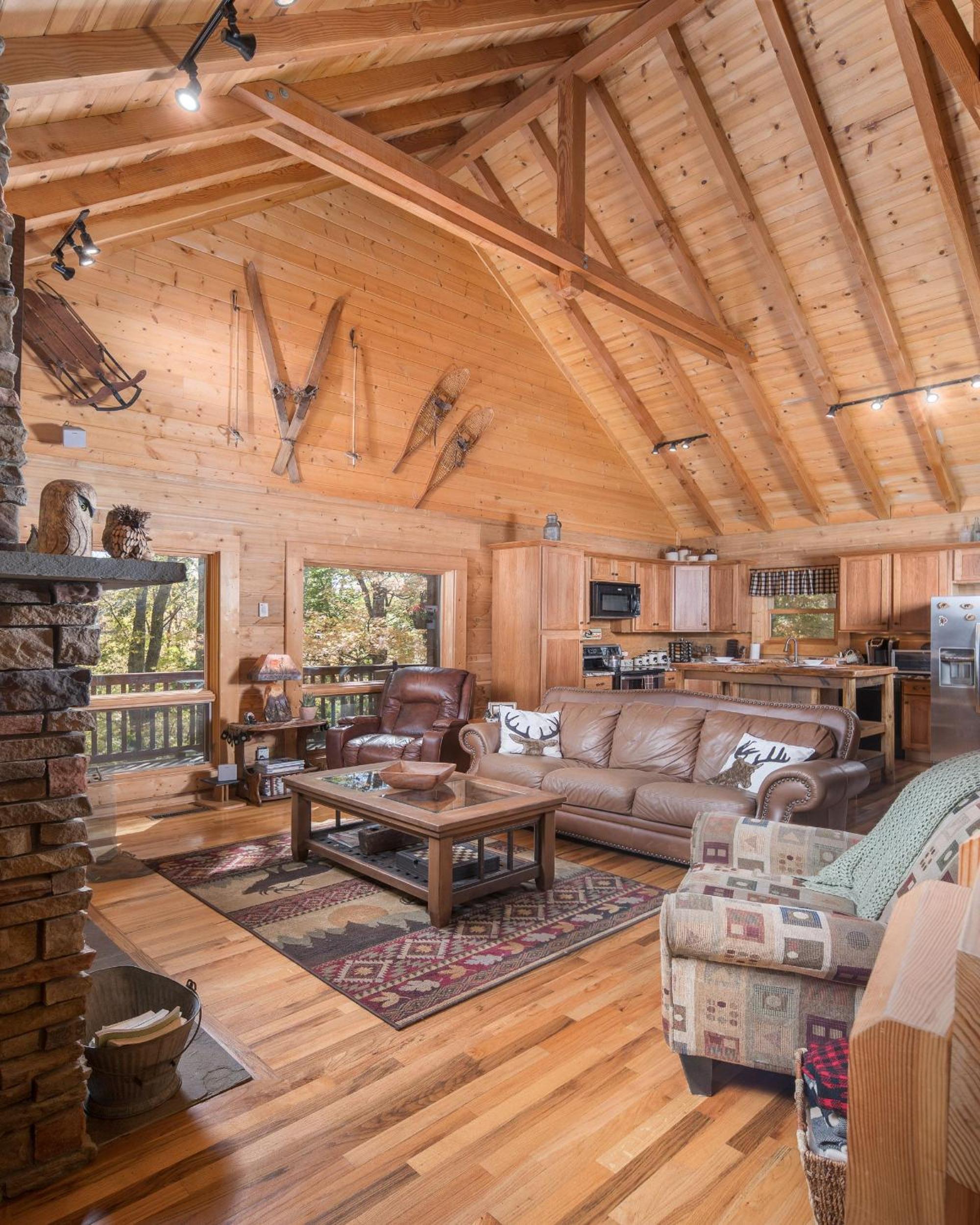 Honey Bear Cabin view 5