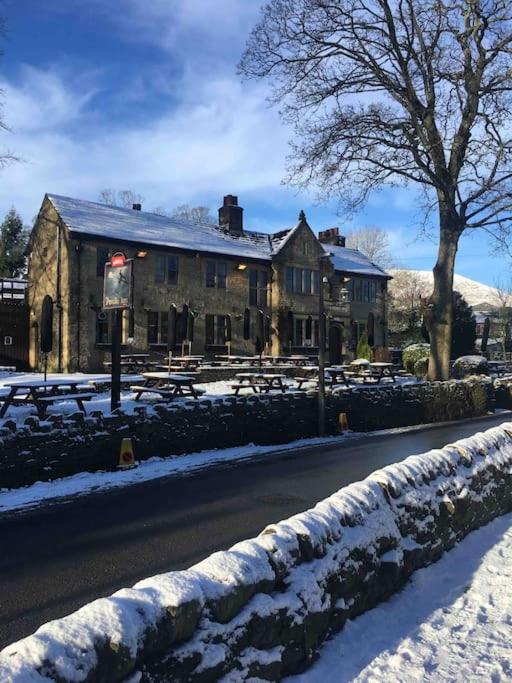 Pendle Hill Barley 17th Century 2 bed-bath period cottage