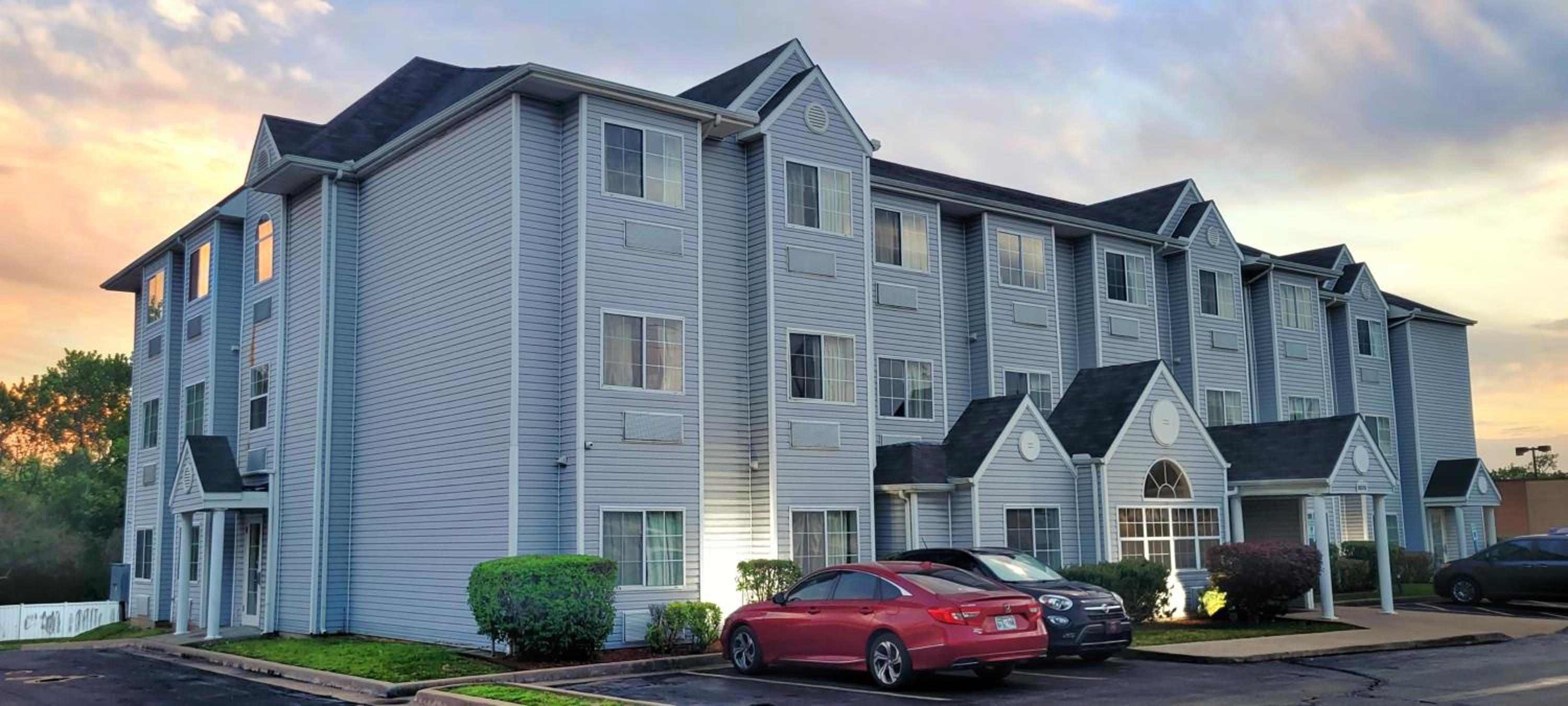 Microtel Inn & Suites by Wyndham Tulsa - Catoosa Route 66