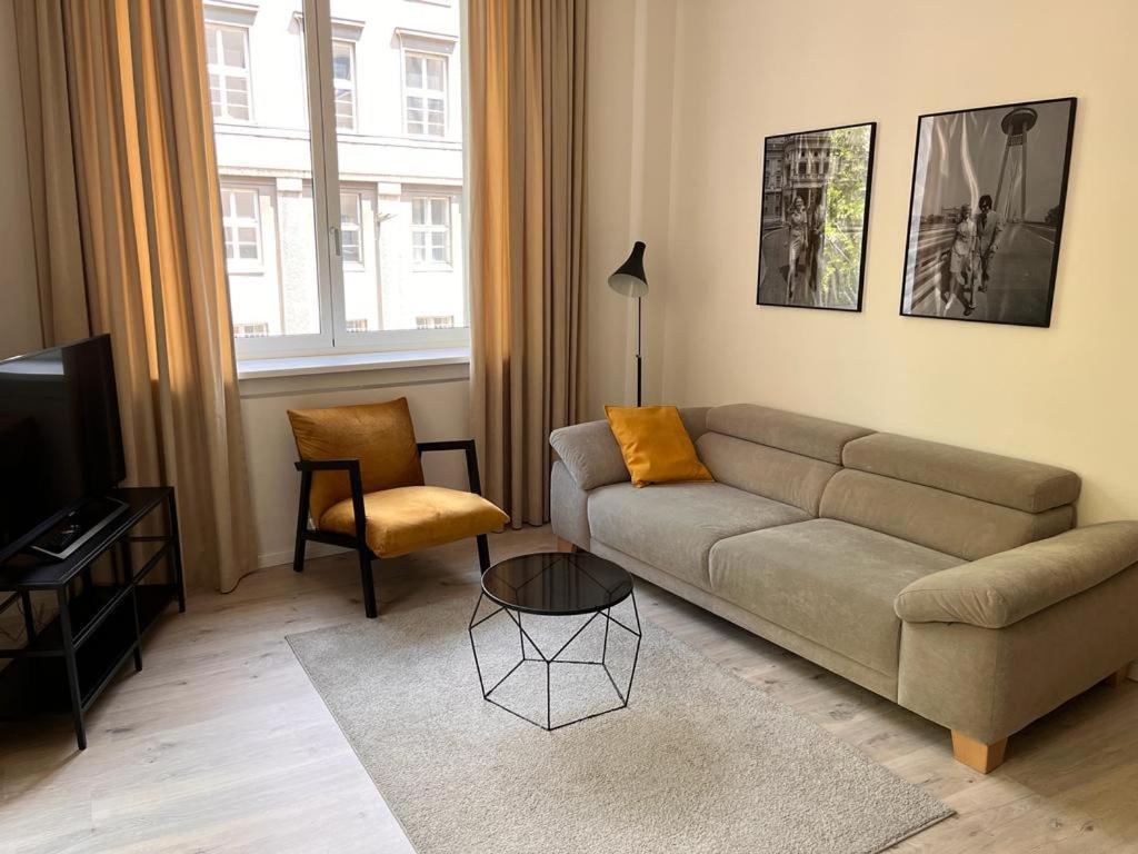 SKAU Gajova Family Two Bedroom Apartment with a Terrace Free Parking view 5