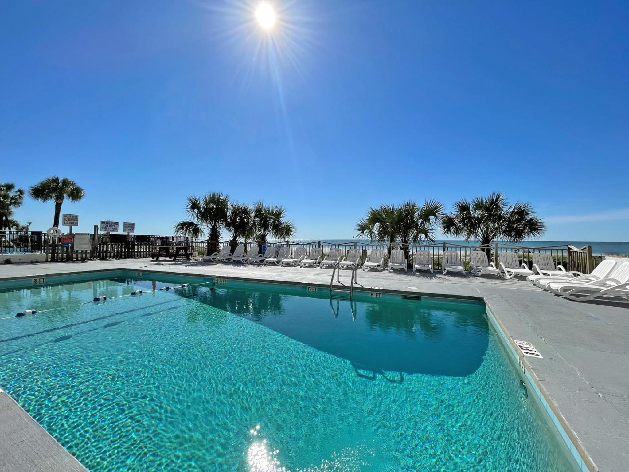 Ocean Plaza Motel view 3