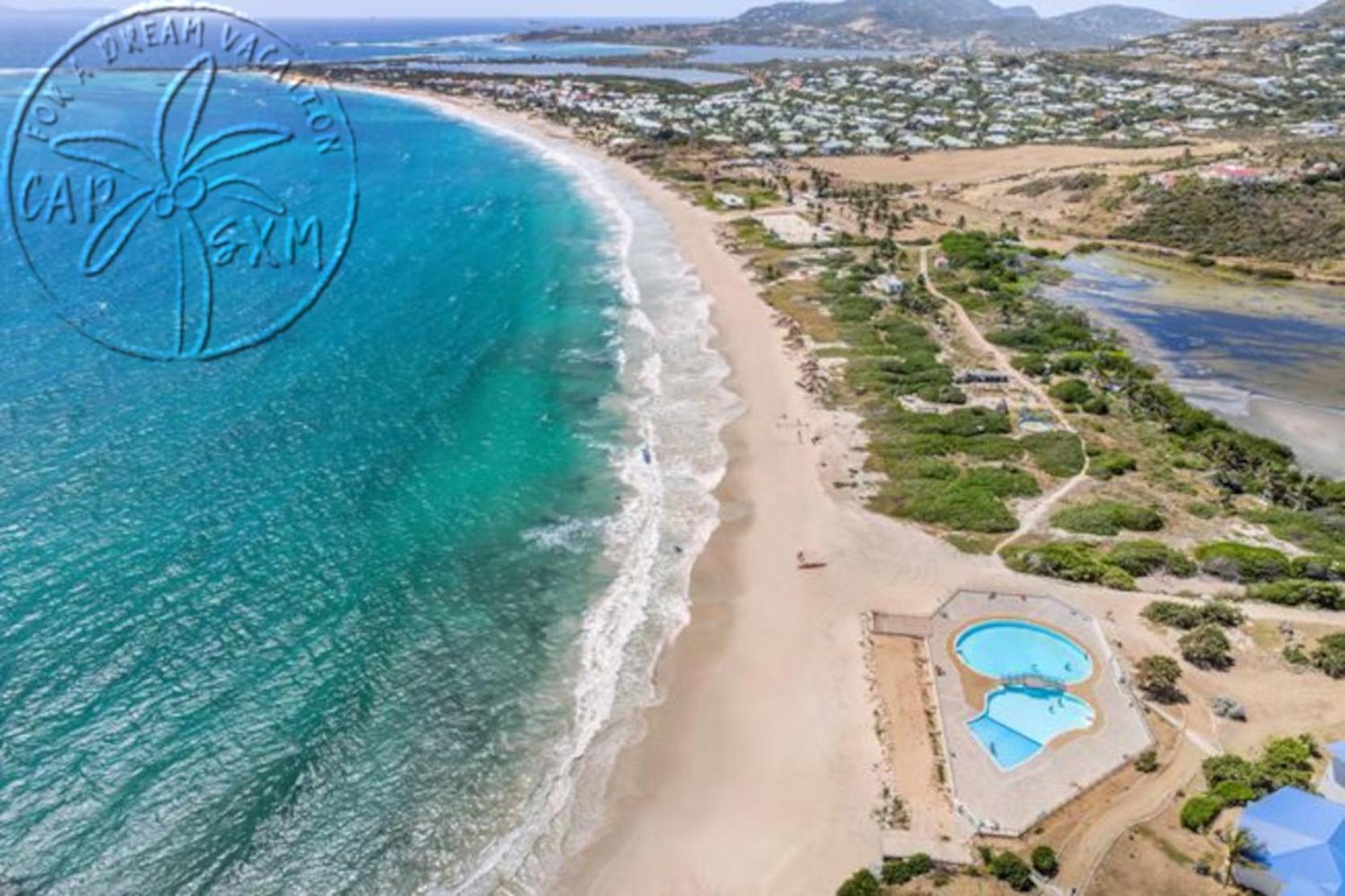 En bord de plage Orient Bay, grand studio 4p view 2