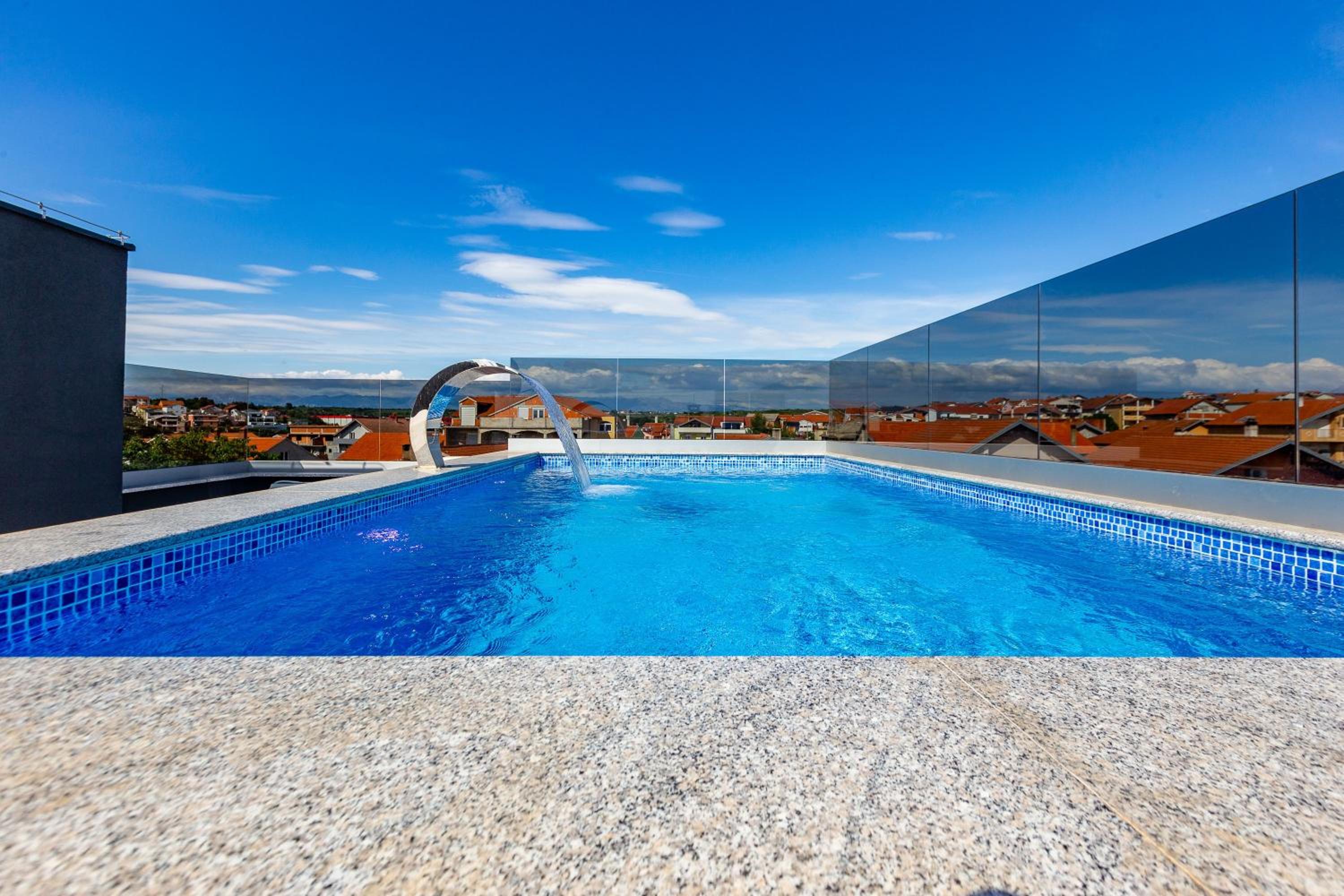 LPL Luxury Apartments