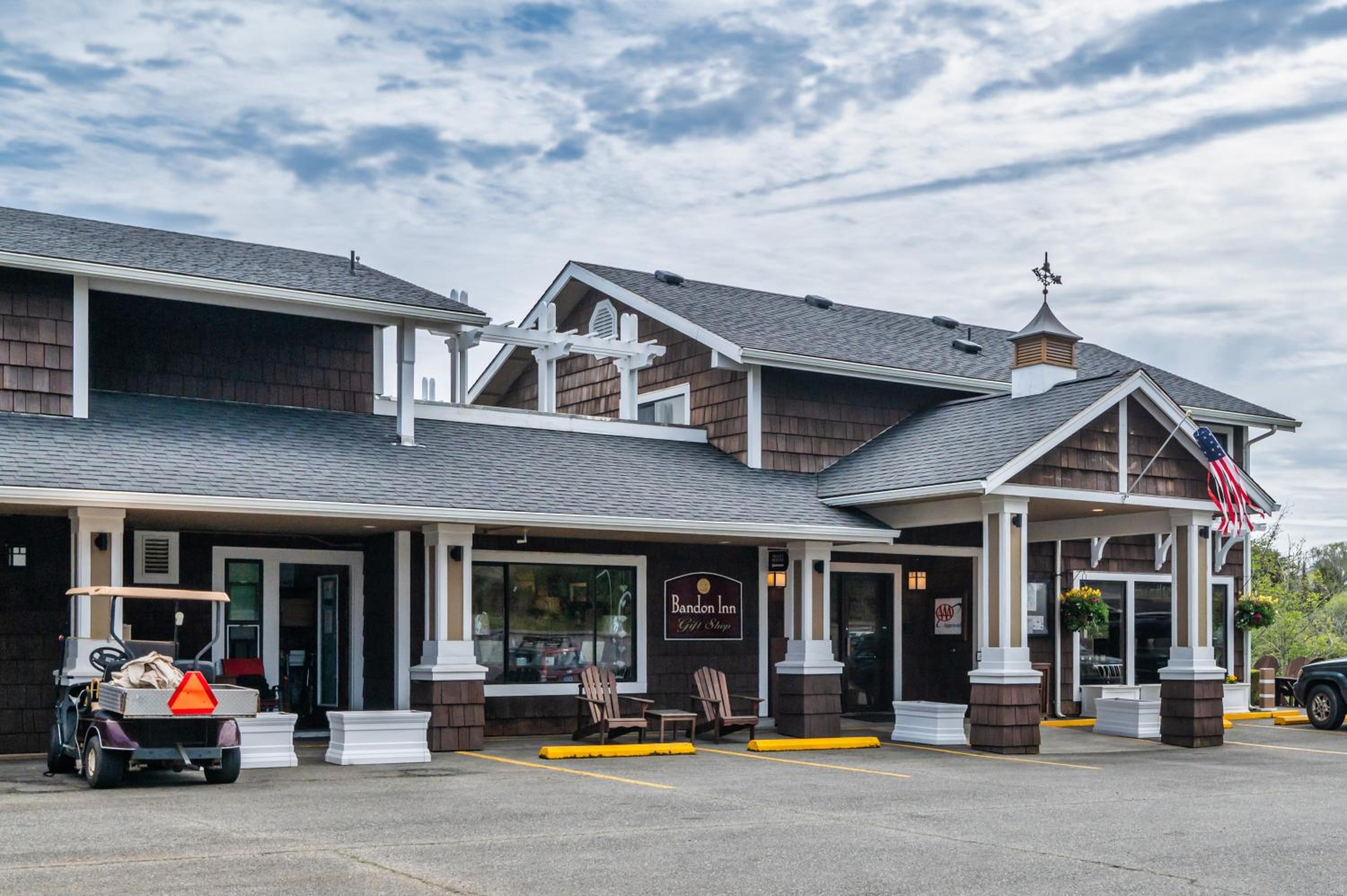 Bandon Inn view 2