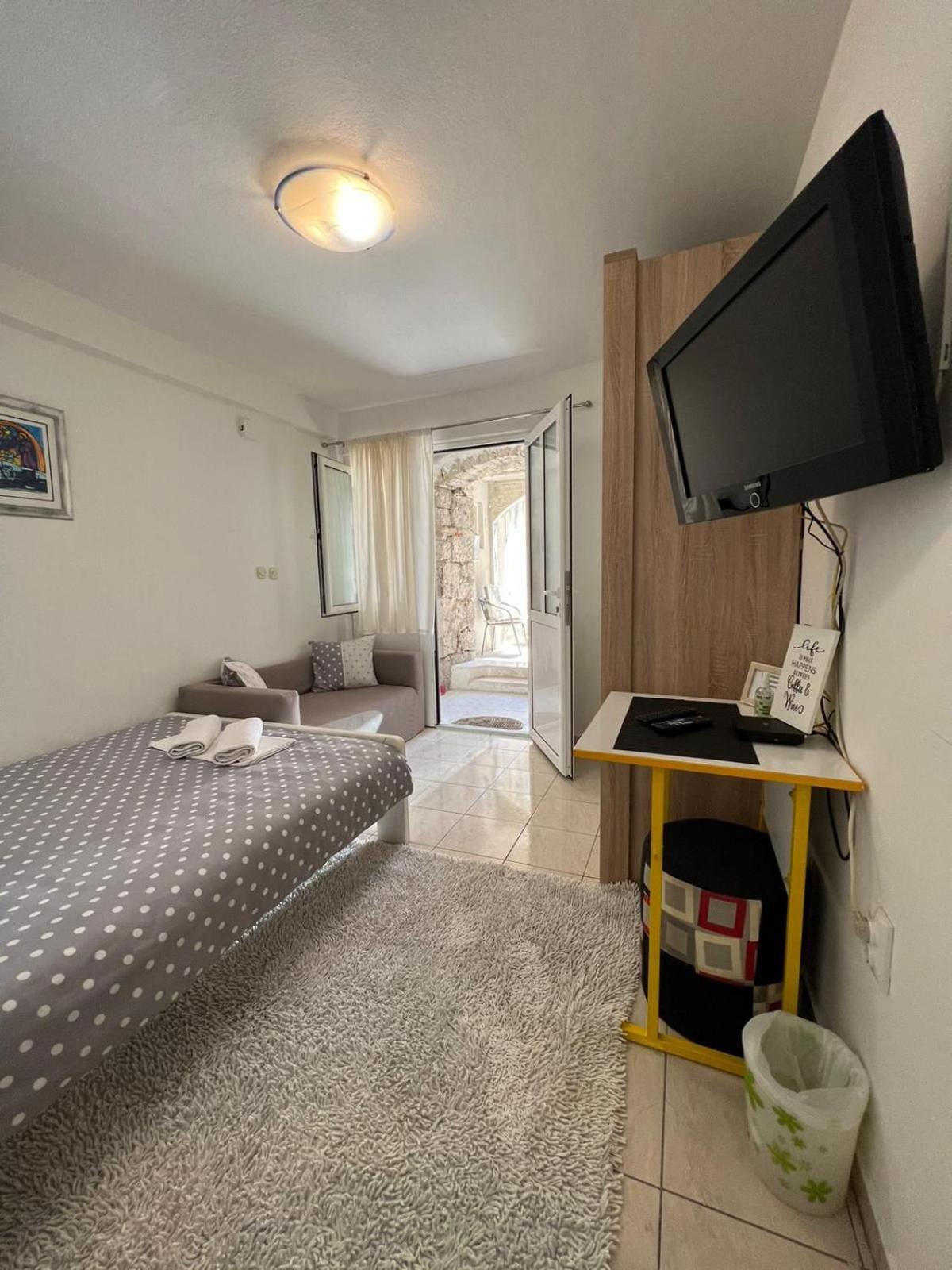 Old town apartment Nina 1 view 3