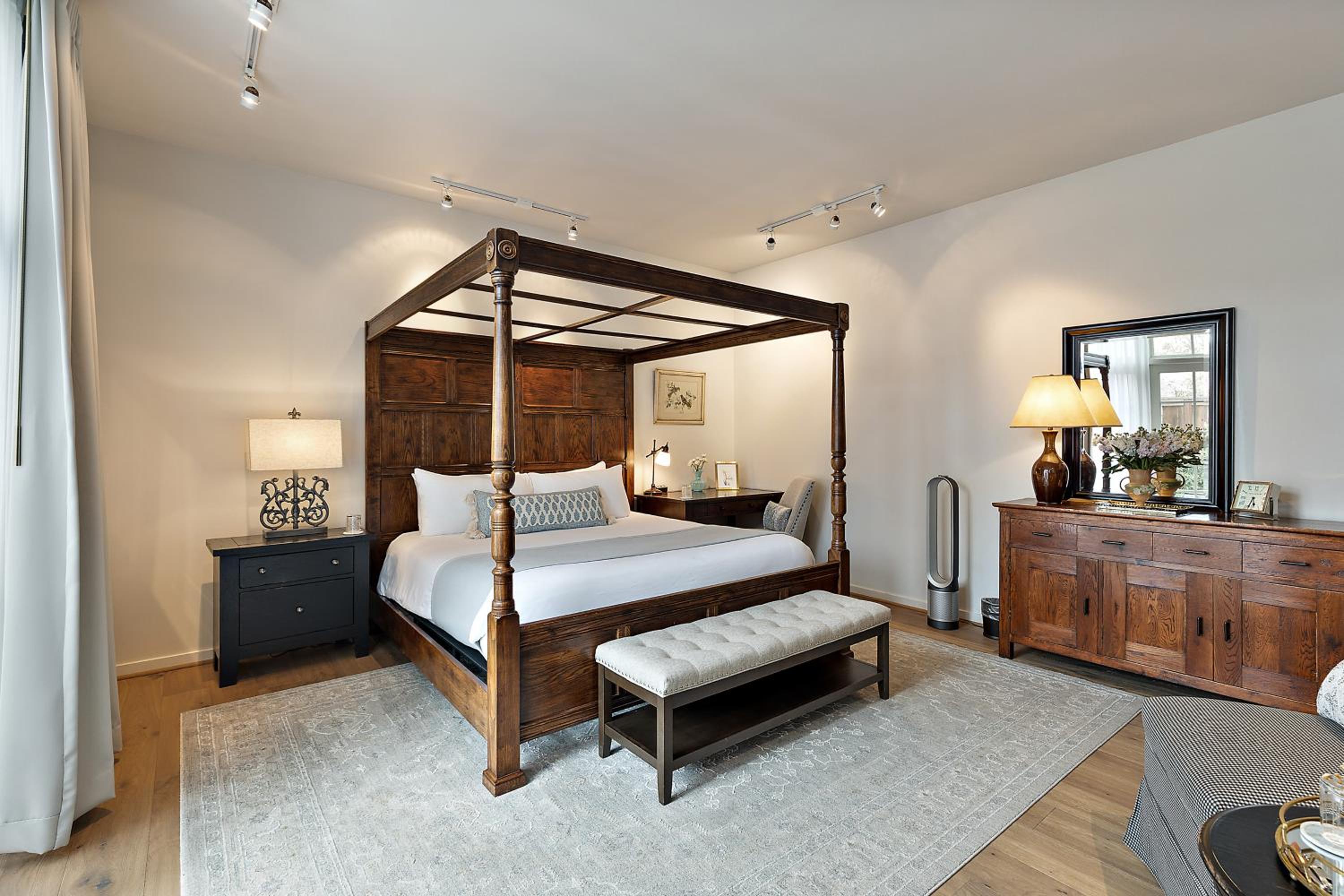 Jacksonville Vacations - McCully House Inn - Property Image 18