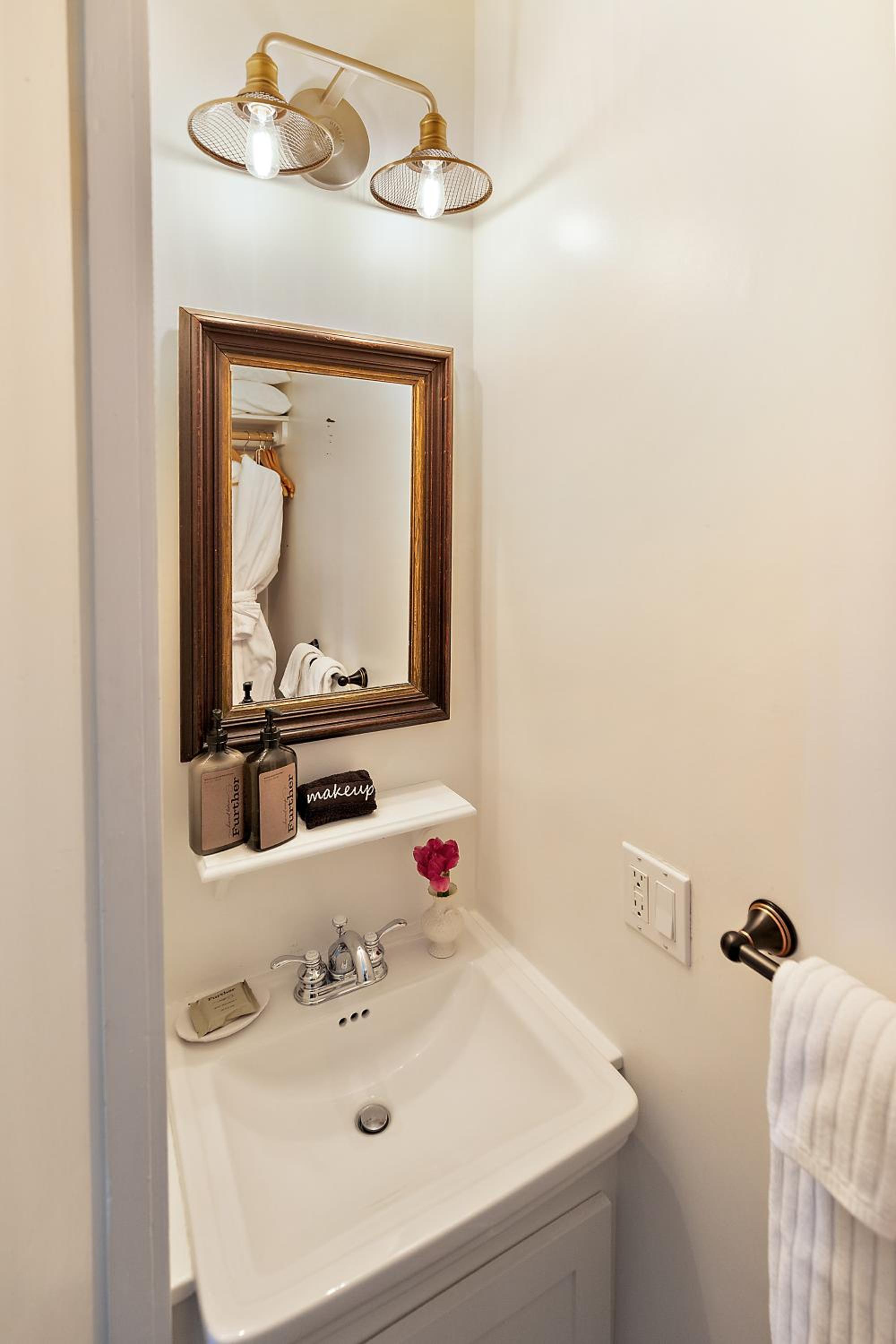 Jacksonville Vacations - McCully House Inn - Property Image 81