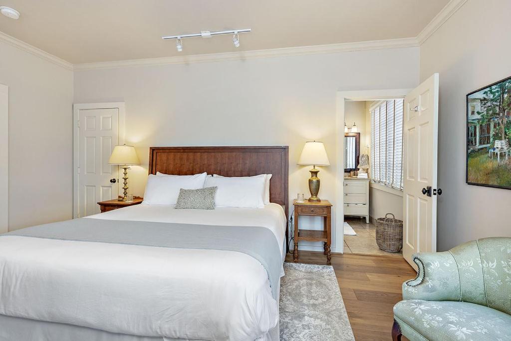 Jacksonville Vacations - McCully House Inn - Property Image 86