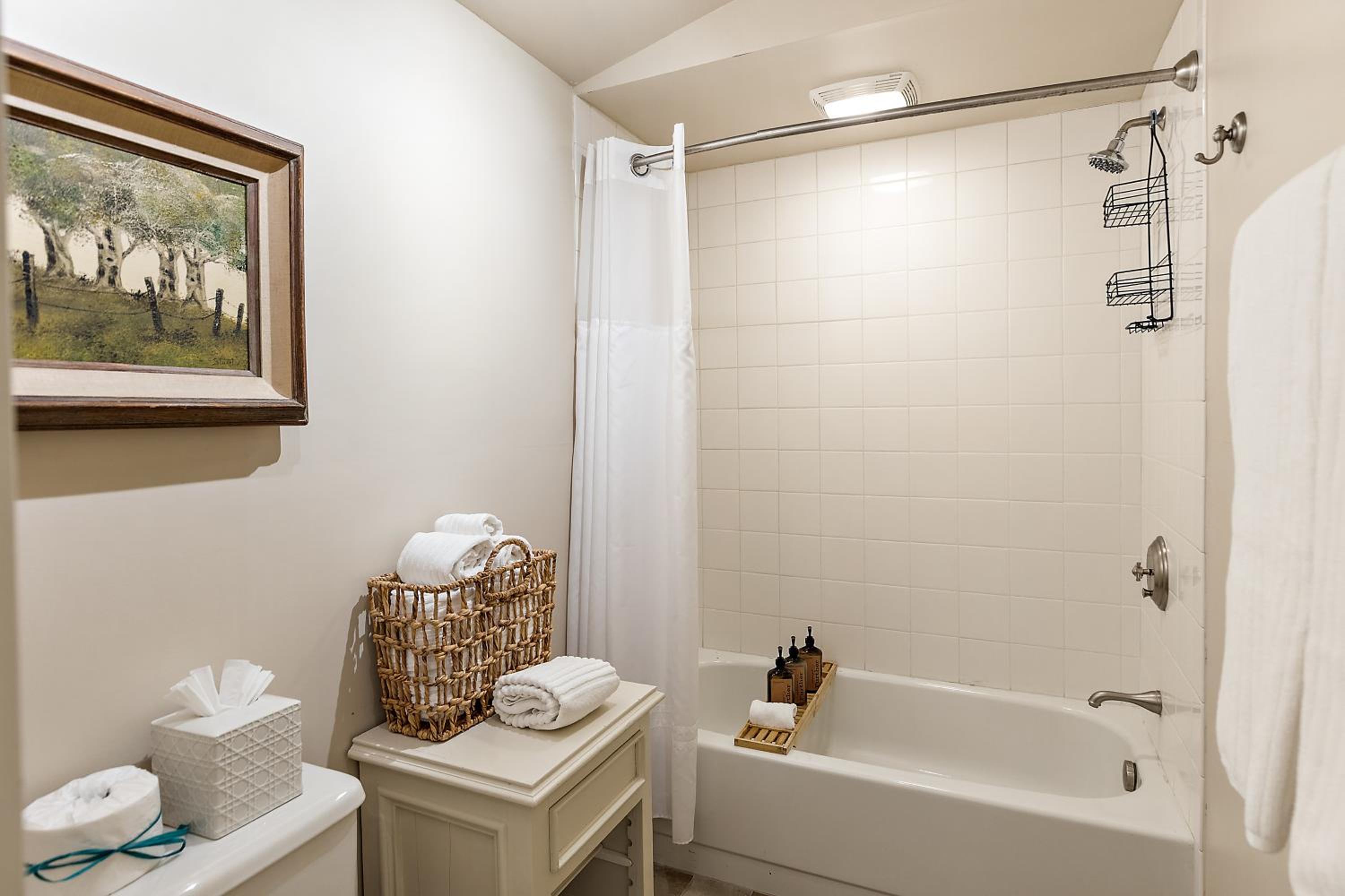 Jacksonville Vacations - McCully House Inn - Property Image 49