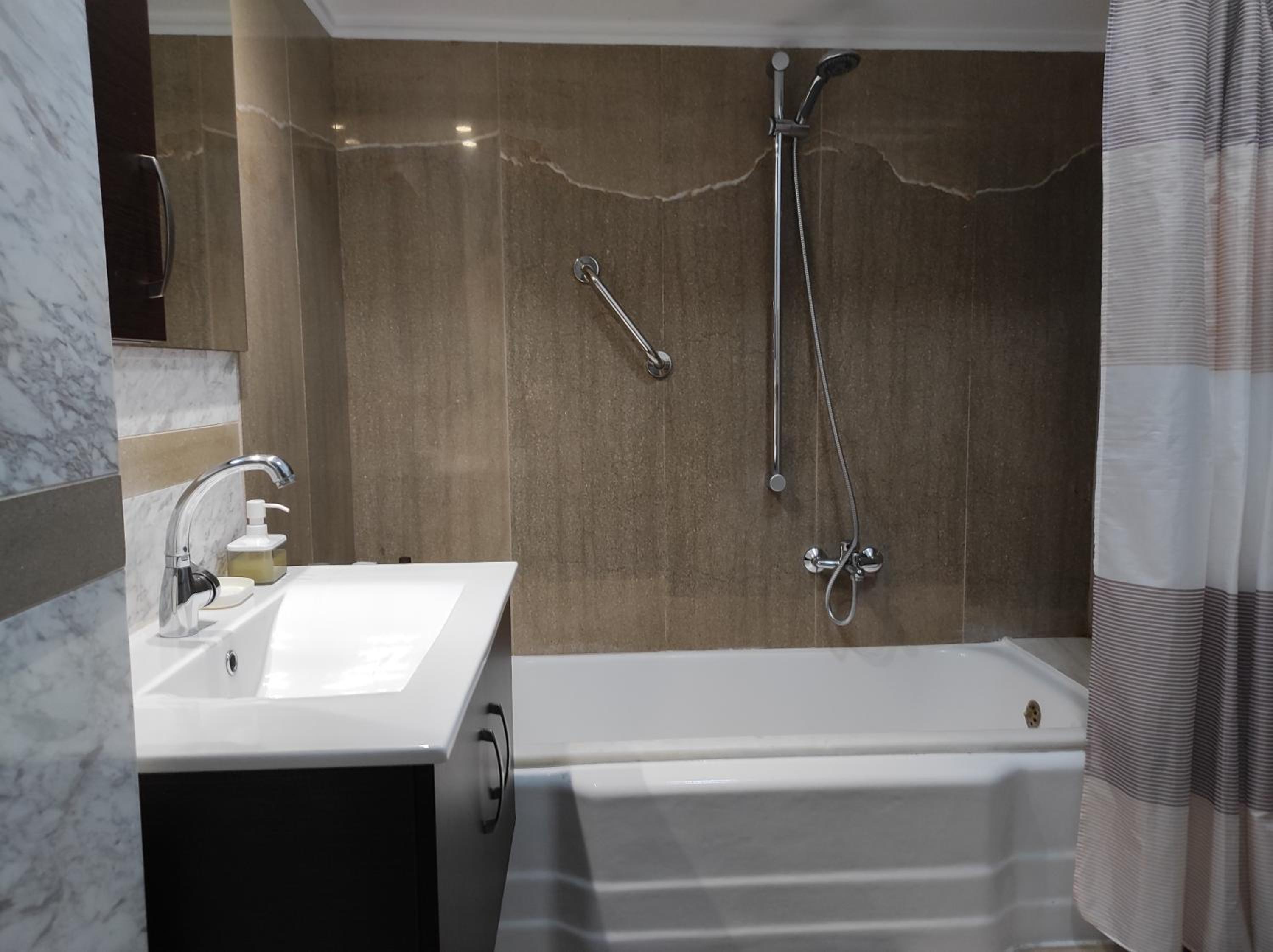 Athens Center Spacious Luxury Apartment