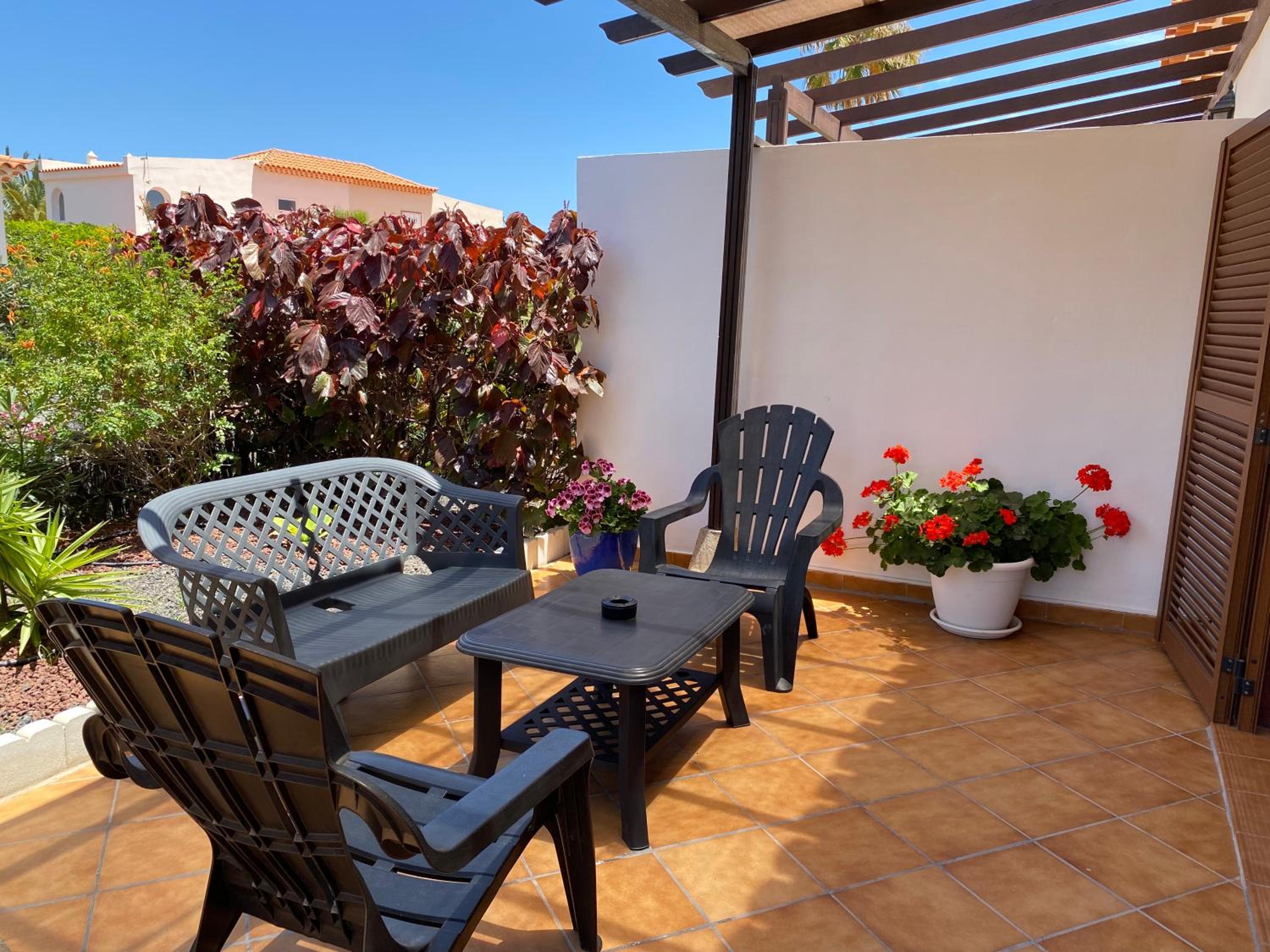 Juangy’s Apartments in Las Adelfas Golf del Sur view 3