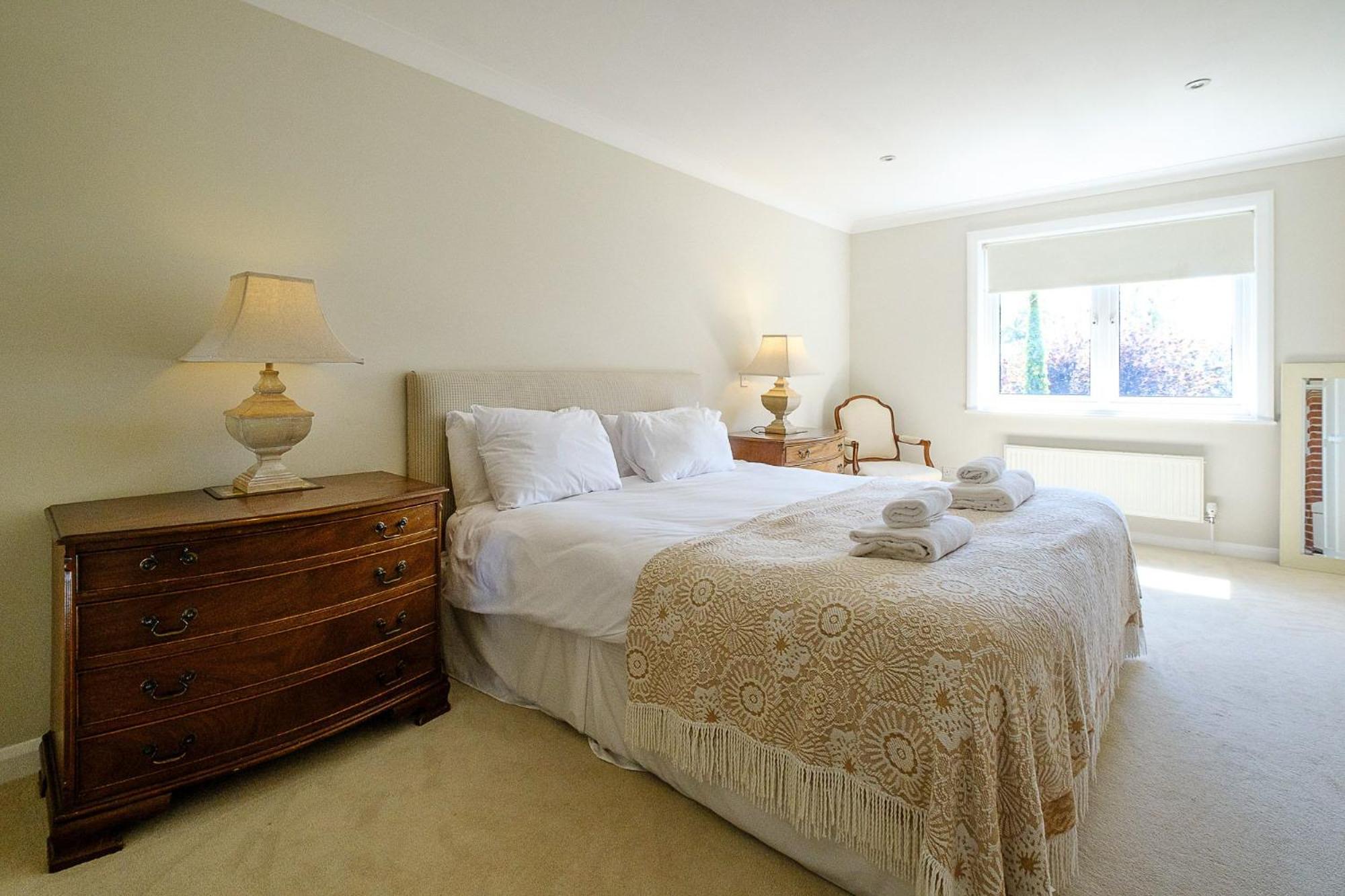 Turret House, Thorpeness - Close to the beach, Thorpeness Lake , Thorpeness Hotel, Golf and Country Club - Aldeburgh Coastal Cottages view 3