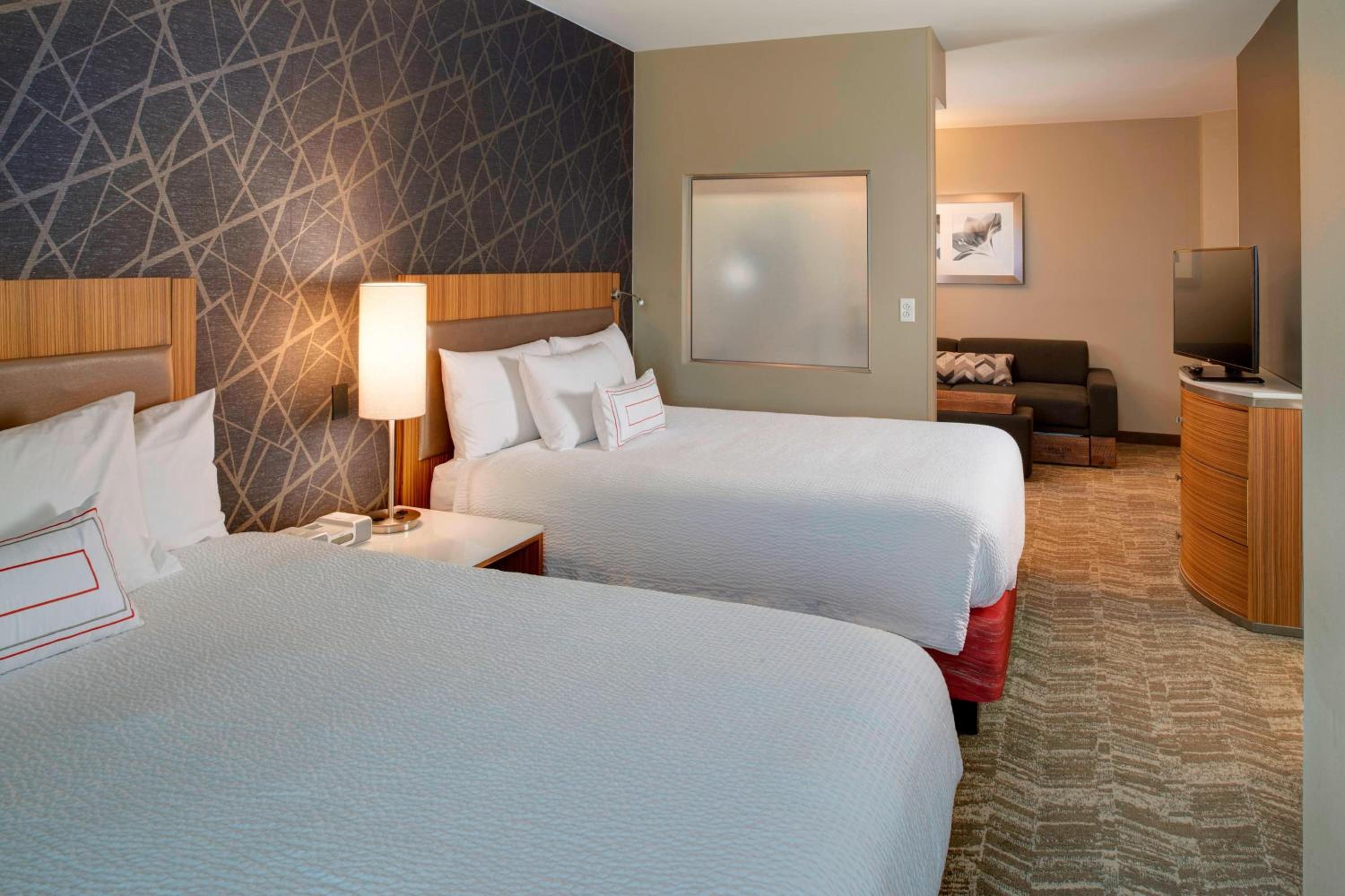 SpringHill Suites St. Louis Brentwood - Property Image 26
