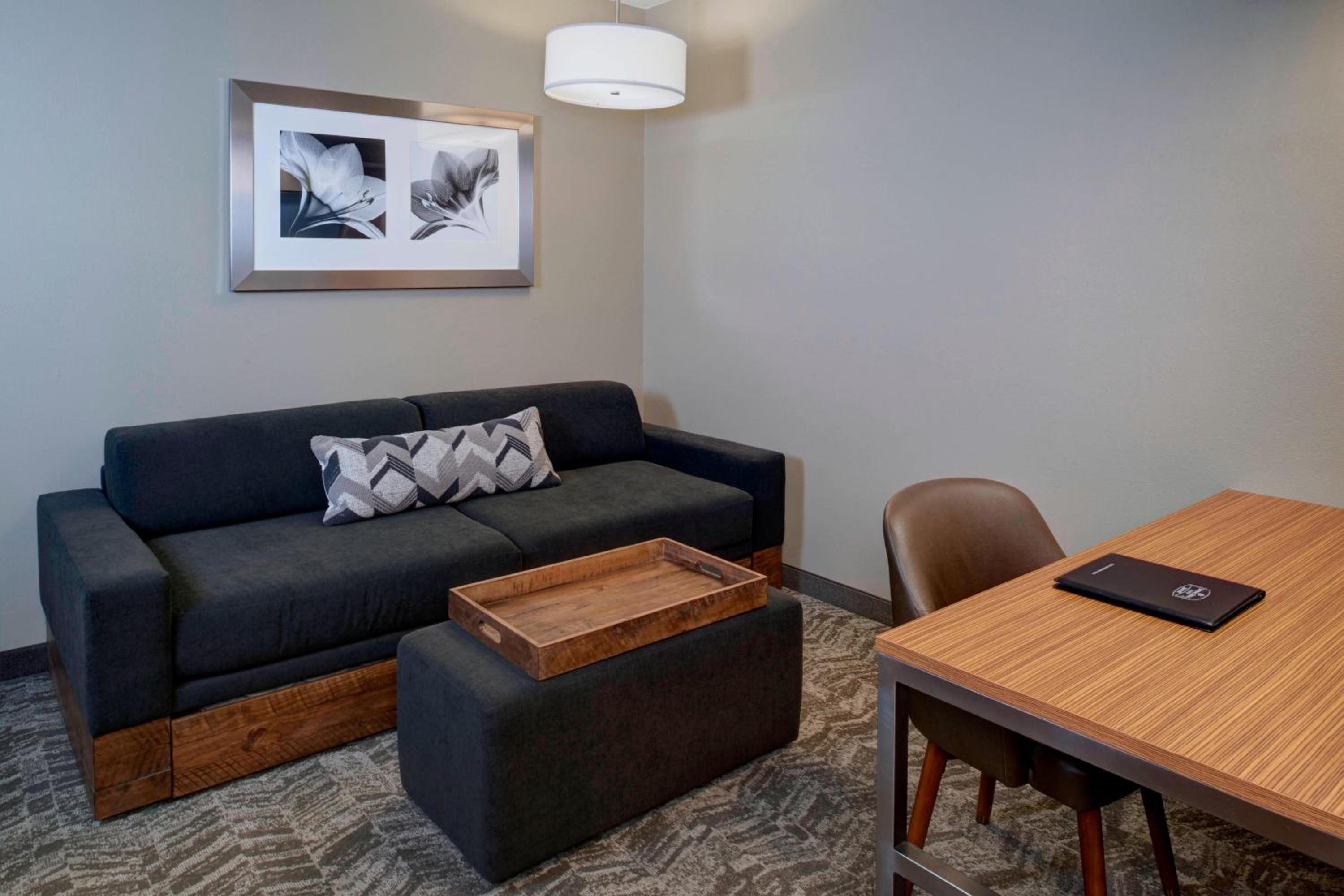 SpringHill Suites St. Louis Brentwood - Property Image 1