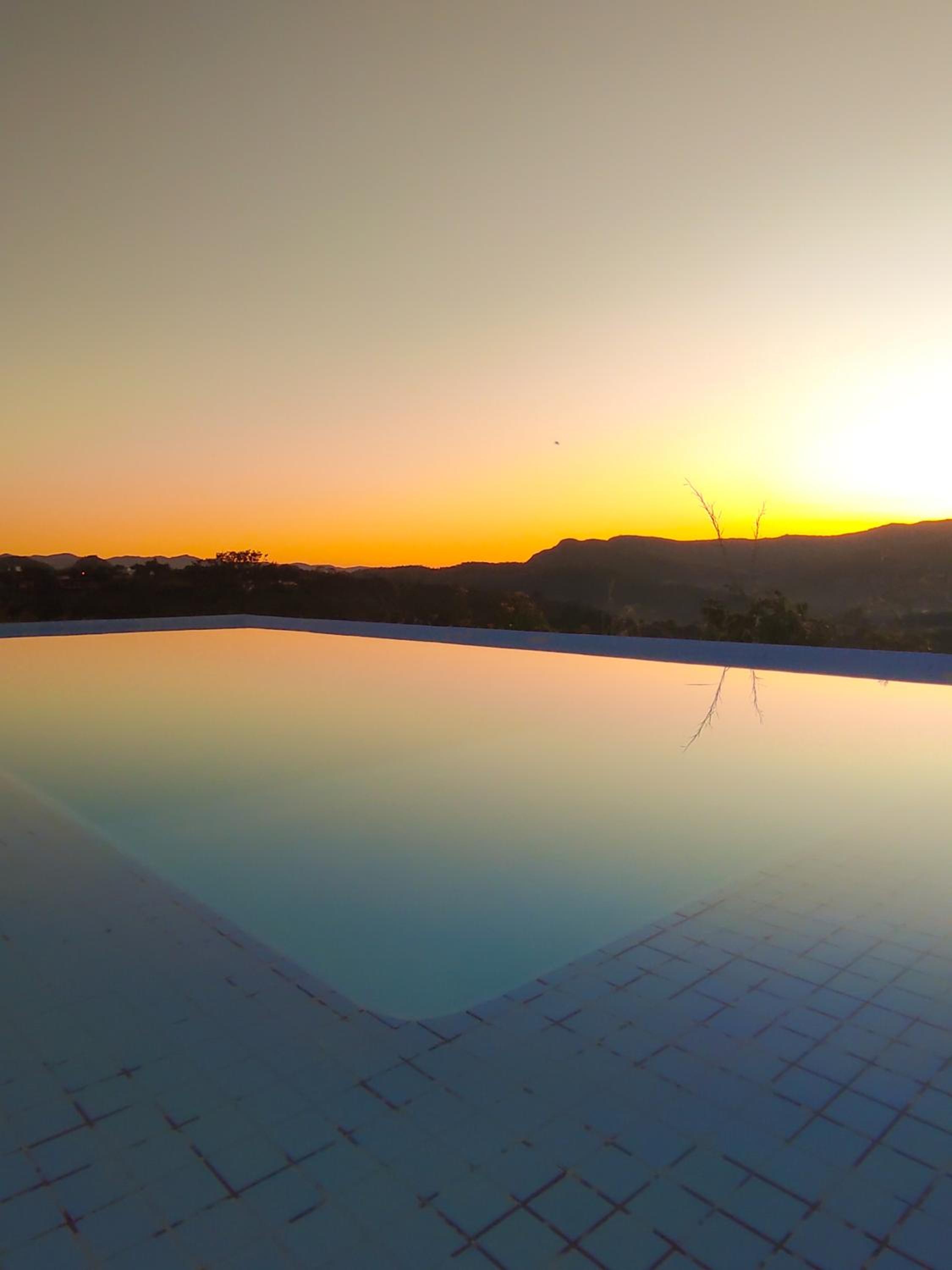 Casa de Maitreya - piscina, ar condicionado