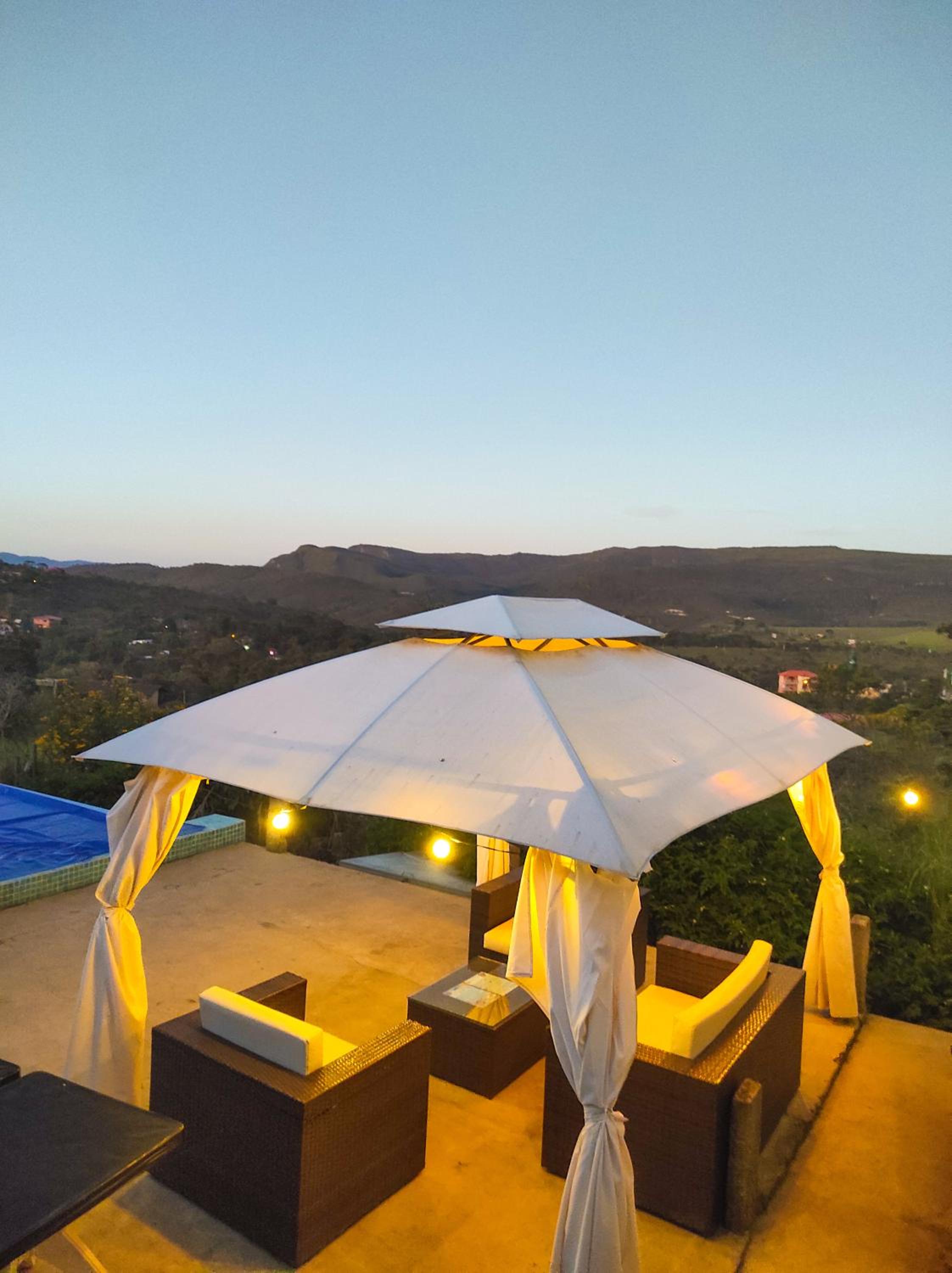 Casa de Maitreya - piscina, ar condicionado
