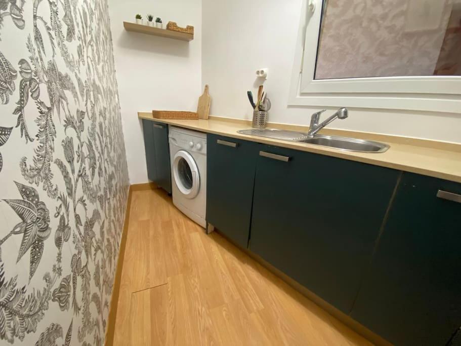 Apartamento primera linea de playa reformado en Las Redes
