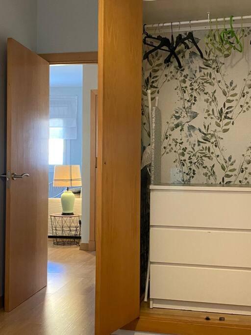 Apartamento primera linea de playa reformado en Las Redes