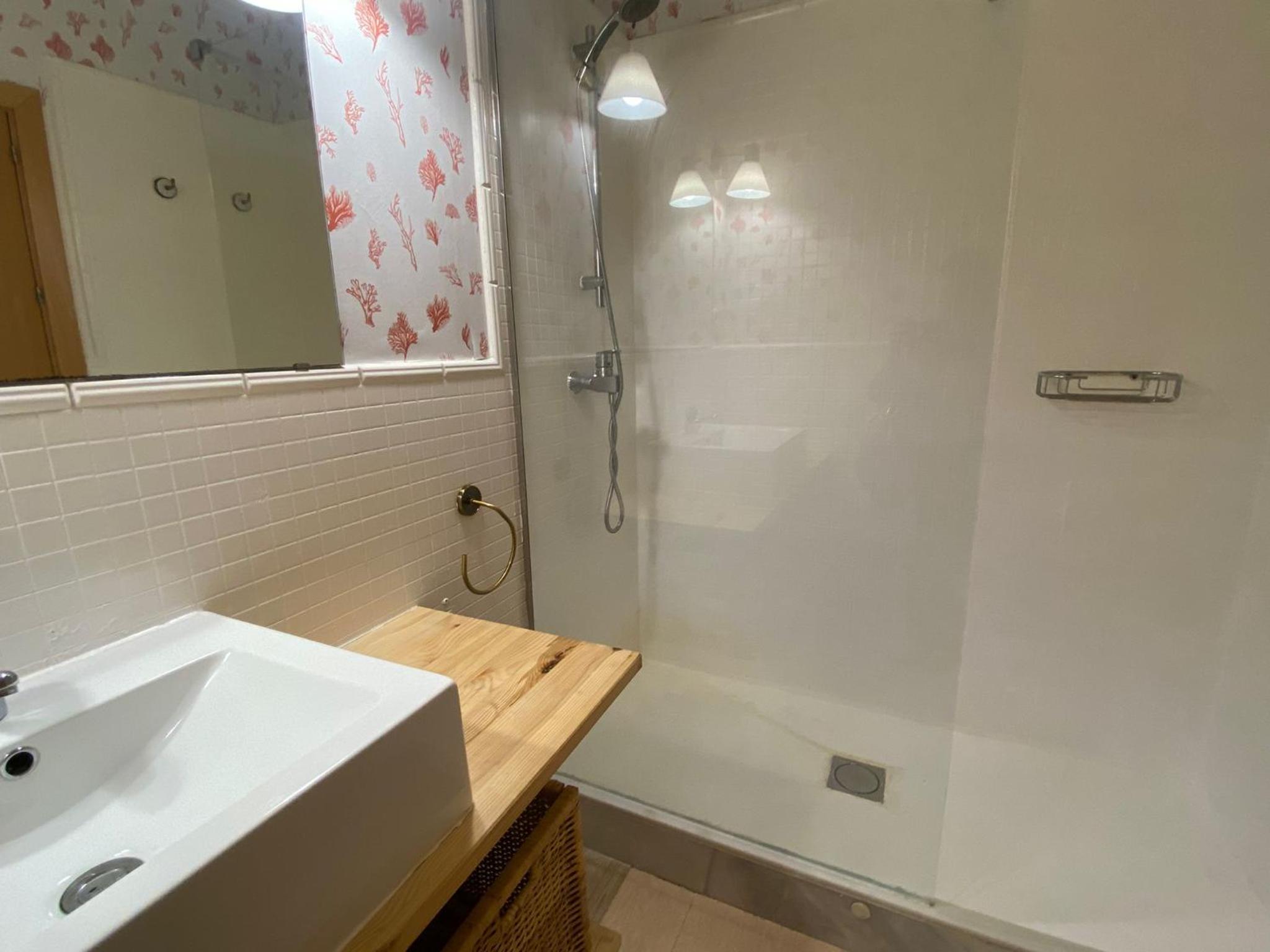 Apartamento primera linea de playa reformado en Las Redes