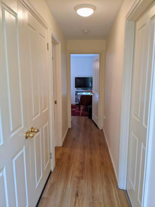 West Hobart self contained 1 bedroom studio walk to town