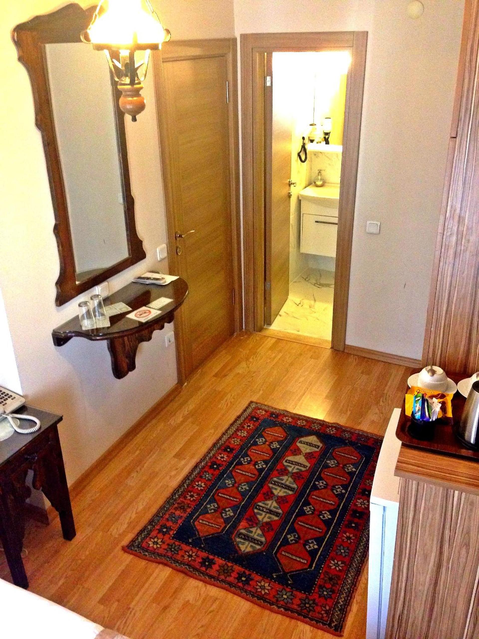 Naz Wooden House Inn