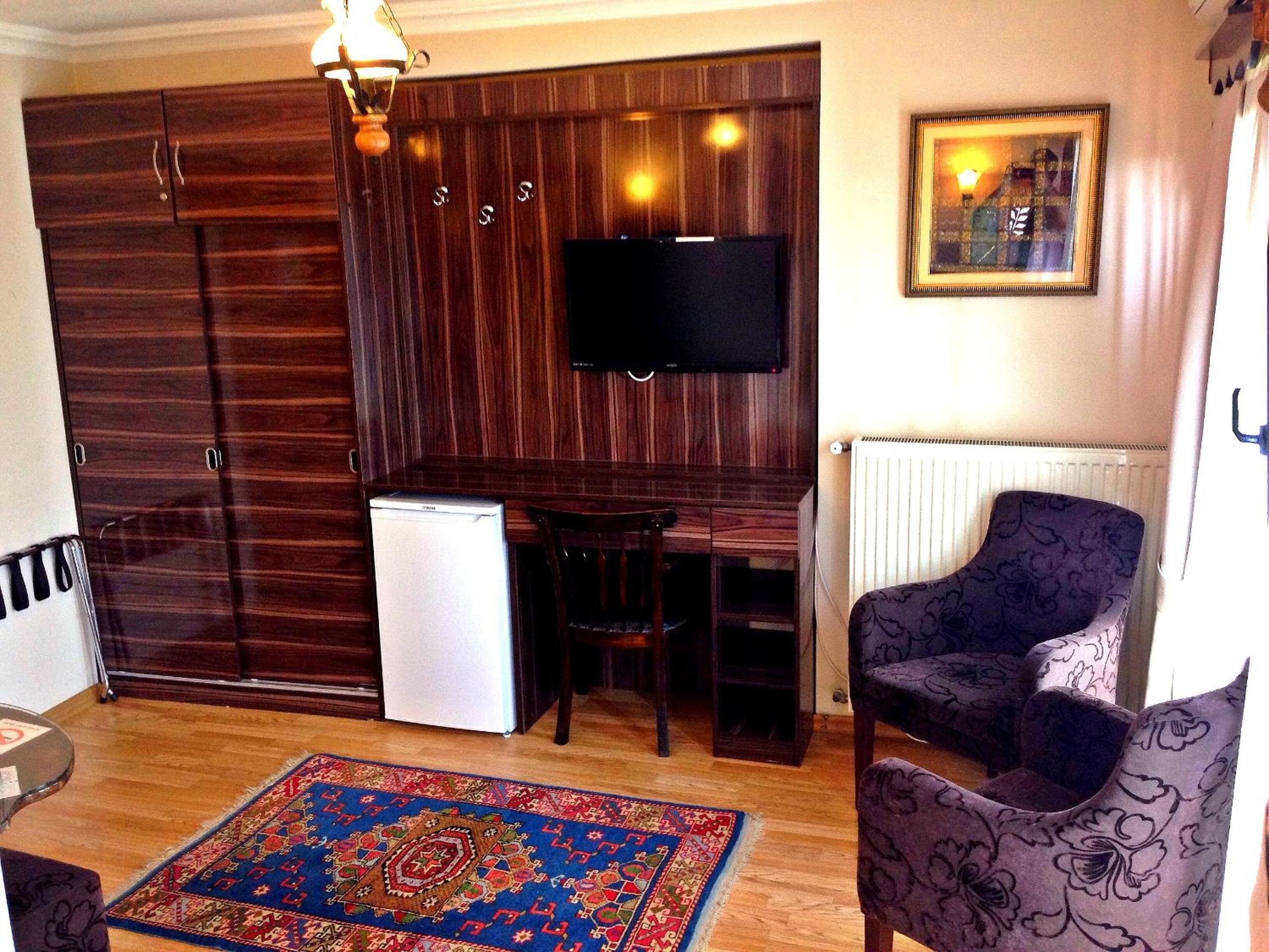 Naz Wooden House Inn