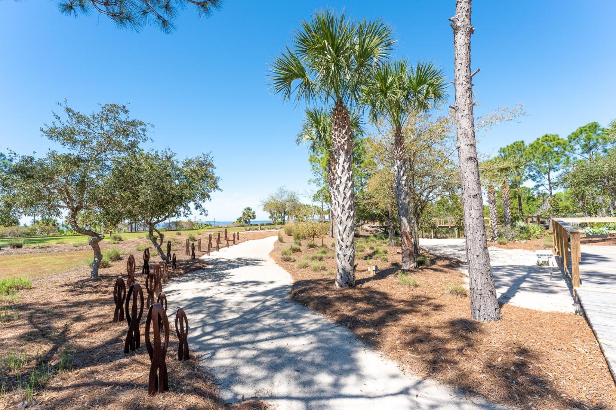 New Walk2Beach Getaway! Amazing Resort-style Pool-heated in winter! Snowbirds welcome! view 4