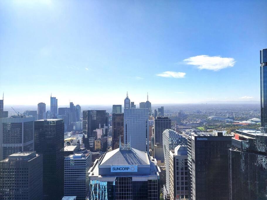 CBD Skyline 2 Bedroom Apartment