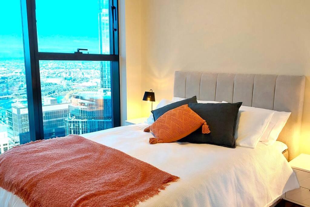 CBD Skyline 2 Bedroom Apartment