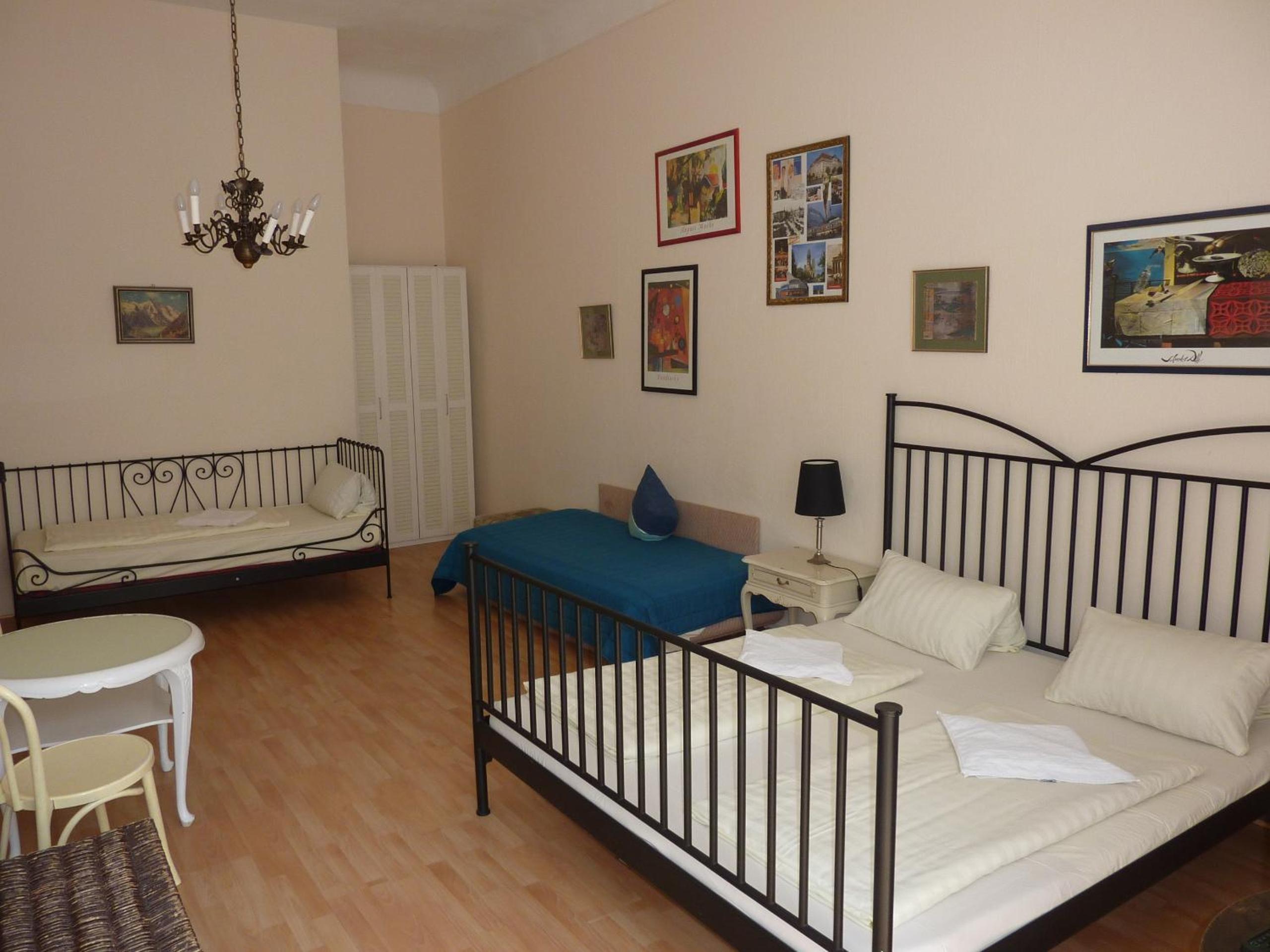 Hotel Pension Waizenegger am Kurfürstendamm