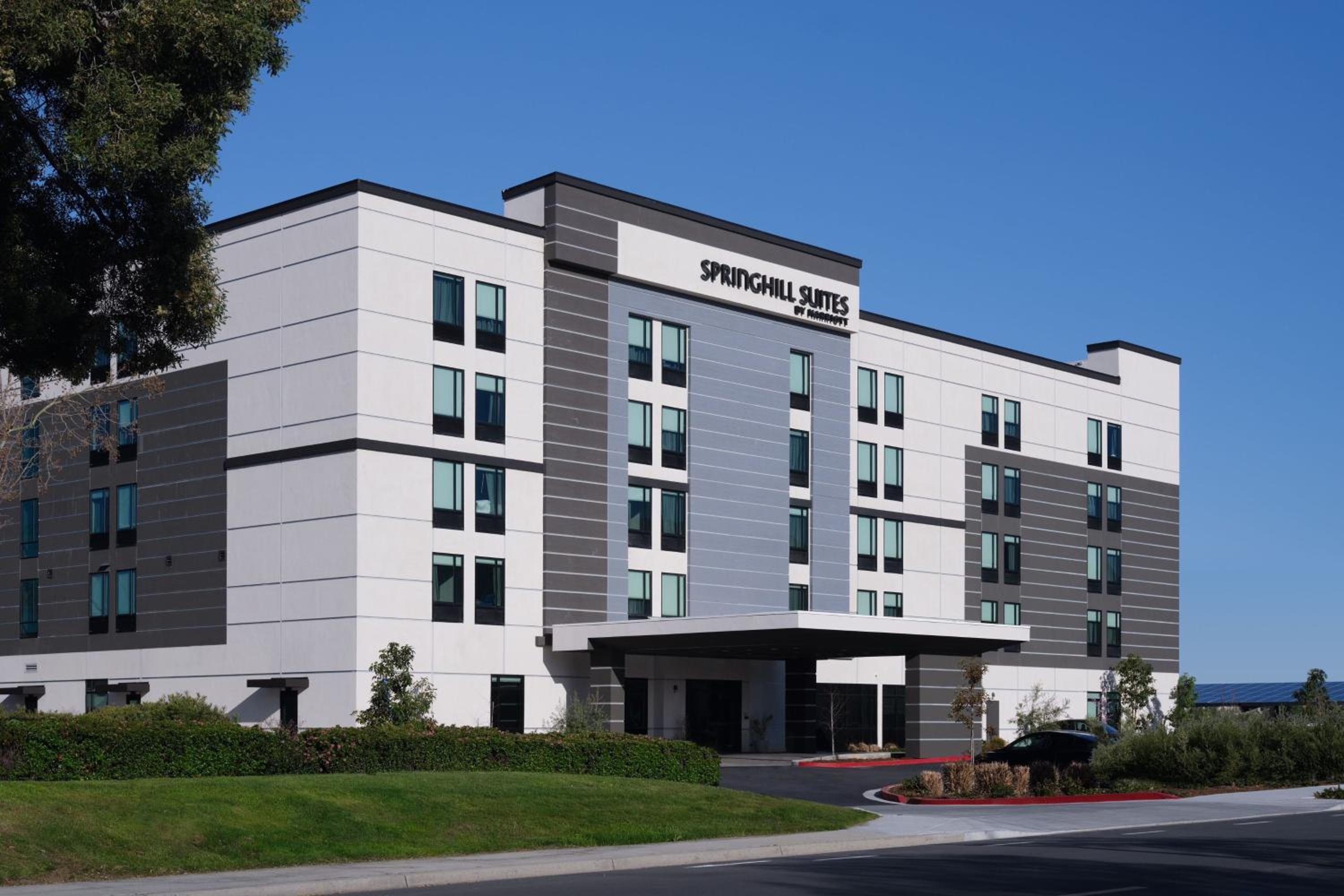 San Jose Vacations - SpringHill Suites by Marriott Milpitas Silicon Valley - Property Image 2