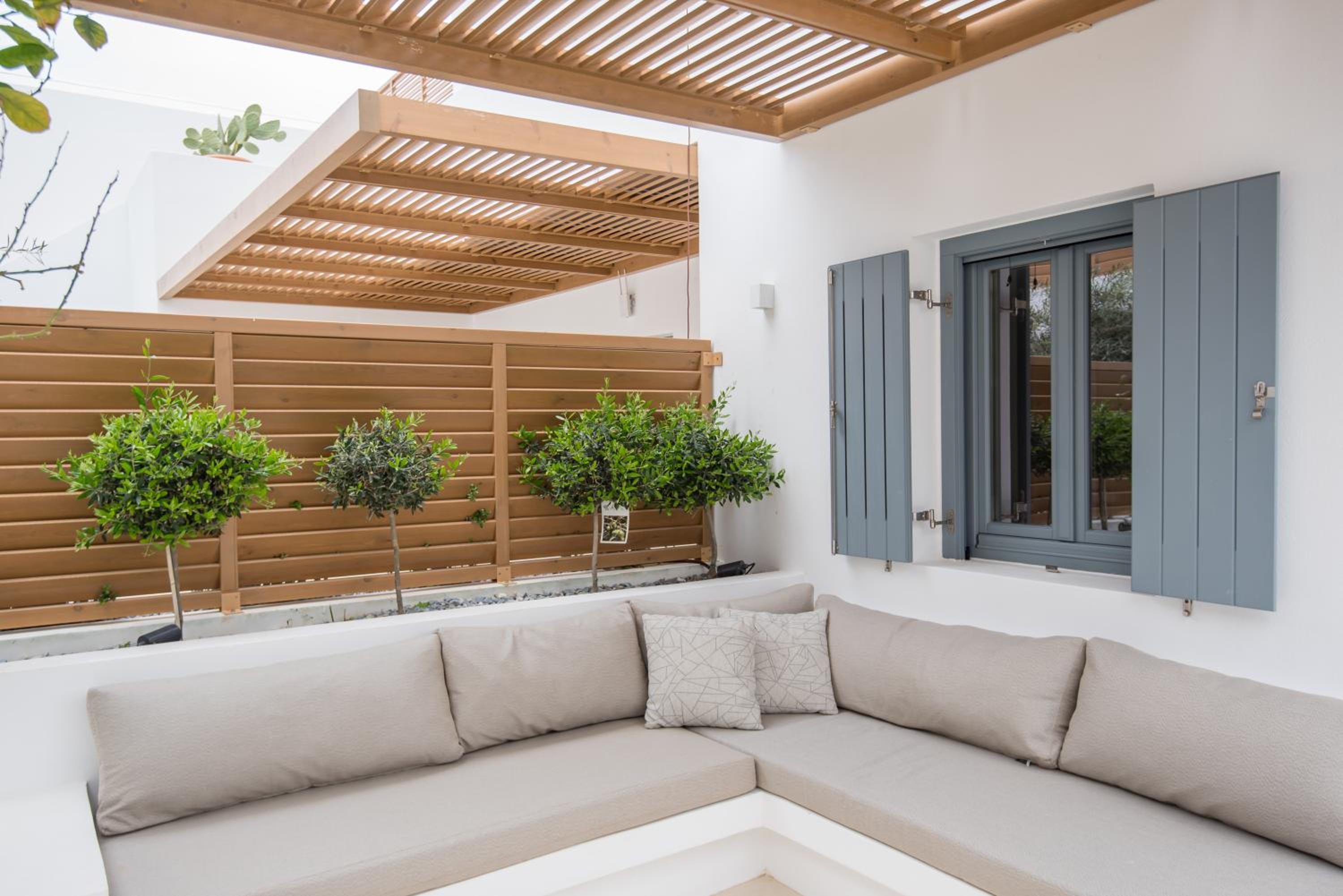 Aba Ηospitalité, The Deluxe Suite, Naousa view 4