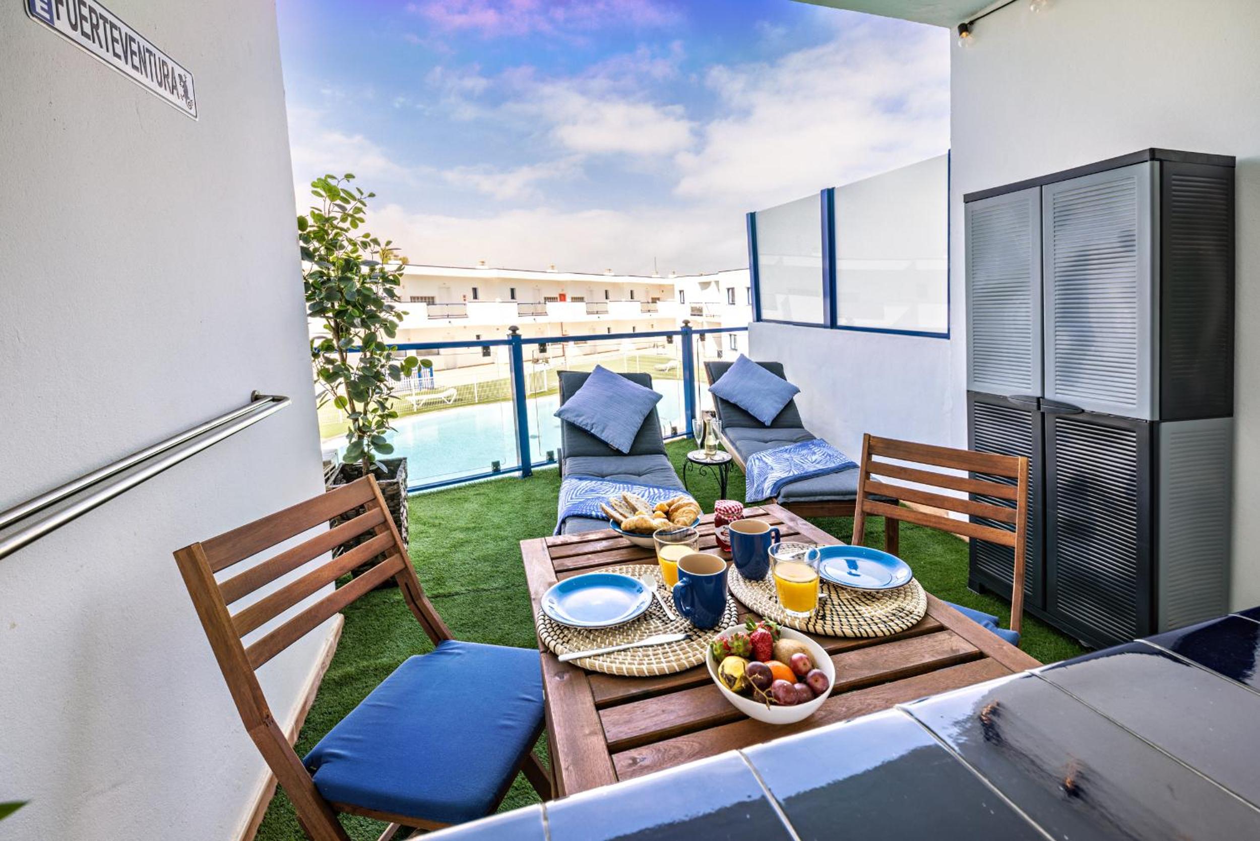 Costa Calma Sun Premium Poolblick by NicoleT