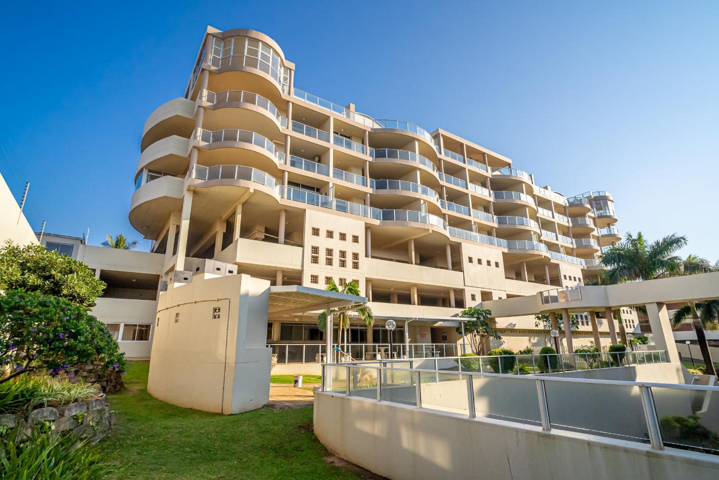 Hotel Breathtaking sea view apartment-Margate RSA - Image 1