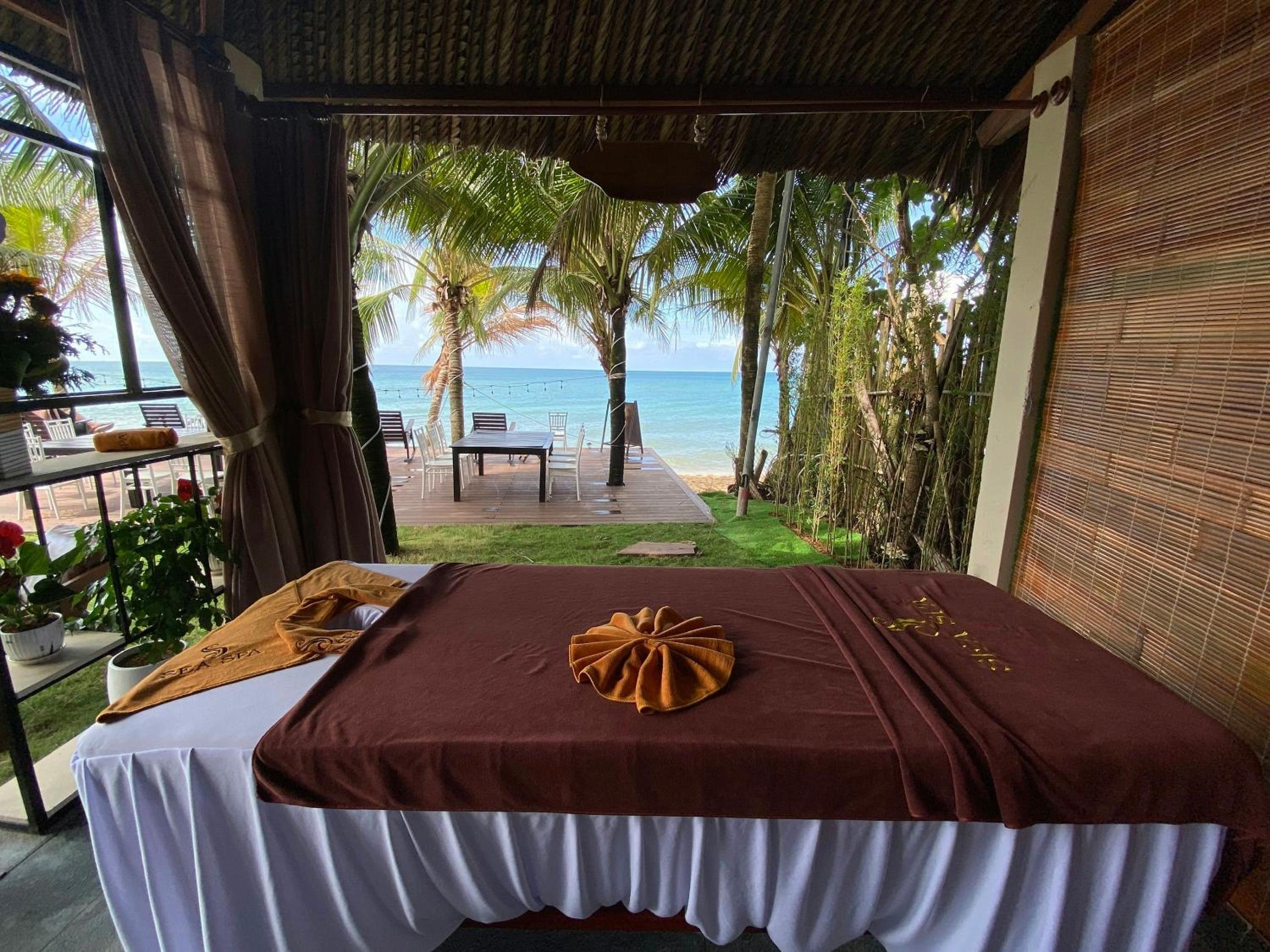 Anja Beach Resort & Spa
