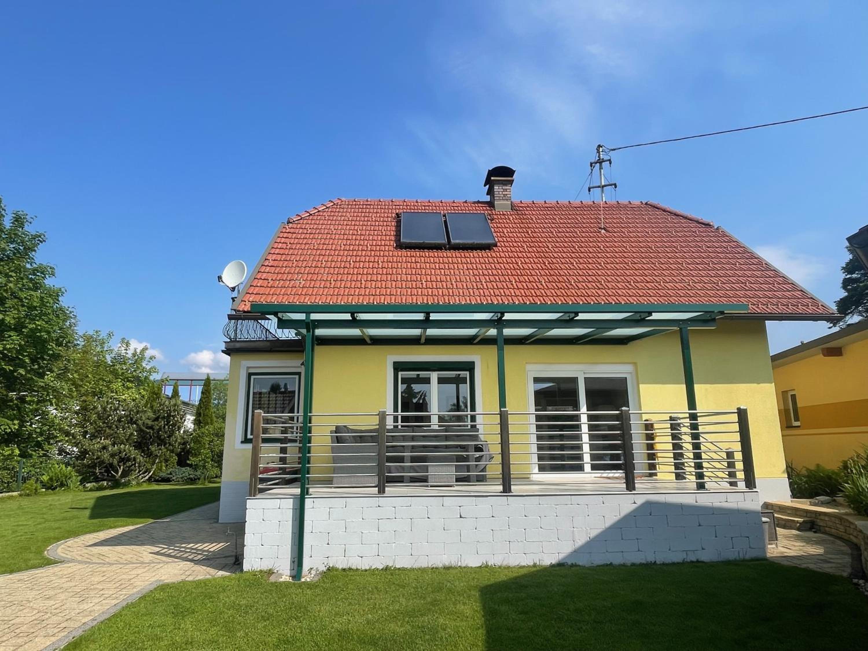 APARTMENT Schlossbergblick
