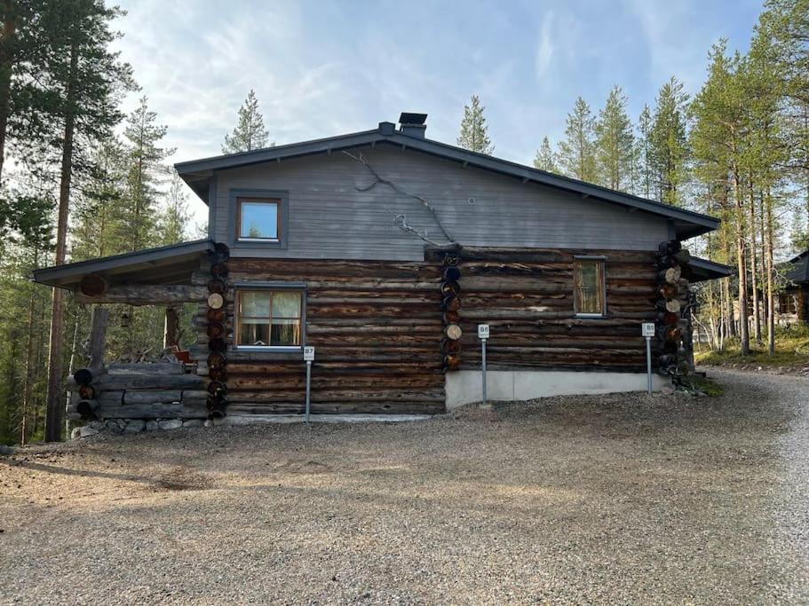 Rauhallinen kelohuoneisto lähellä palveluita, Peacefull Log apartment at Ylläs