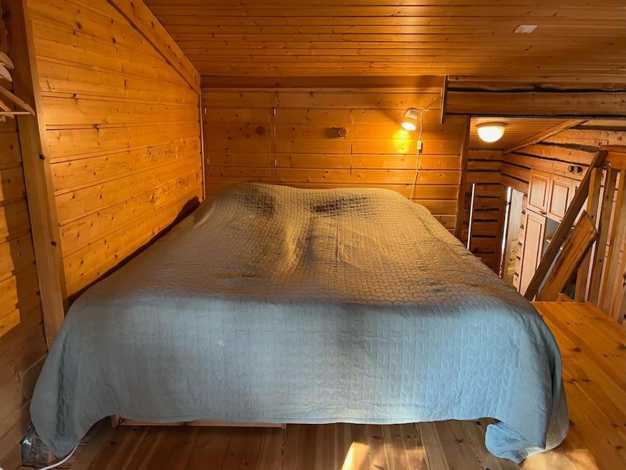 Rauhallinen kelohuoneisto lähellä palveluita, Peacefull Log apartment at Ylläs